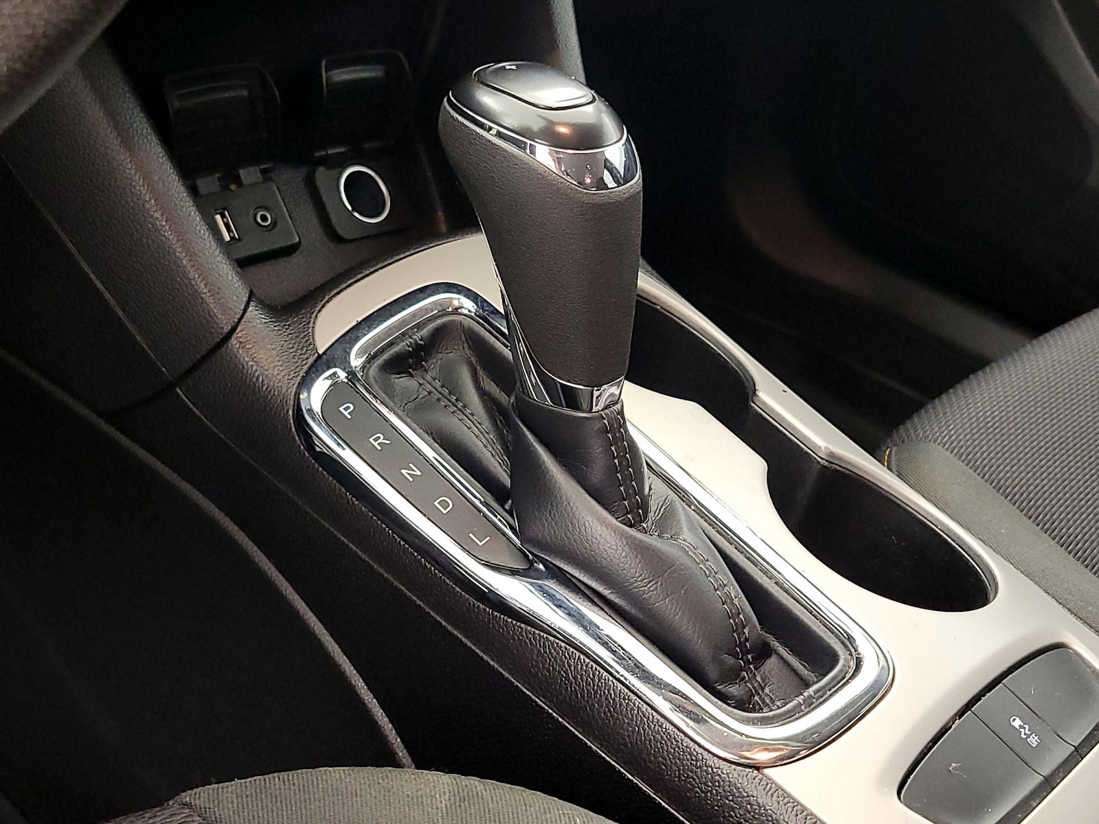 2017 Chevrolet Cruze LS - Photo 18