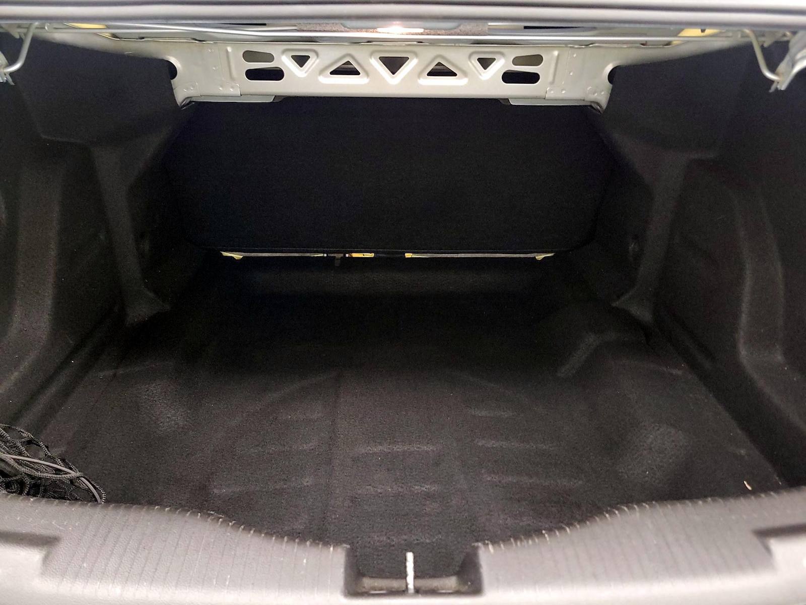 2017 Chevrolet Cruze LS - Photo 21