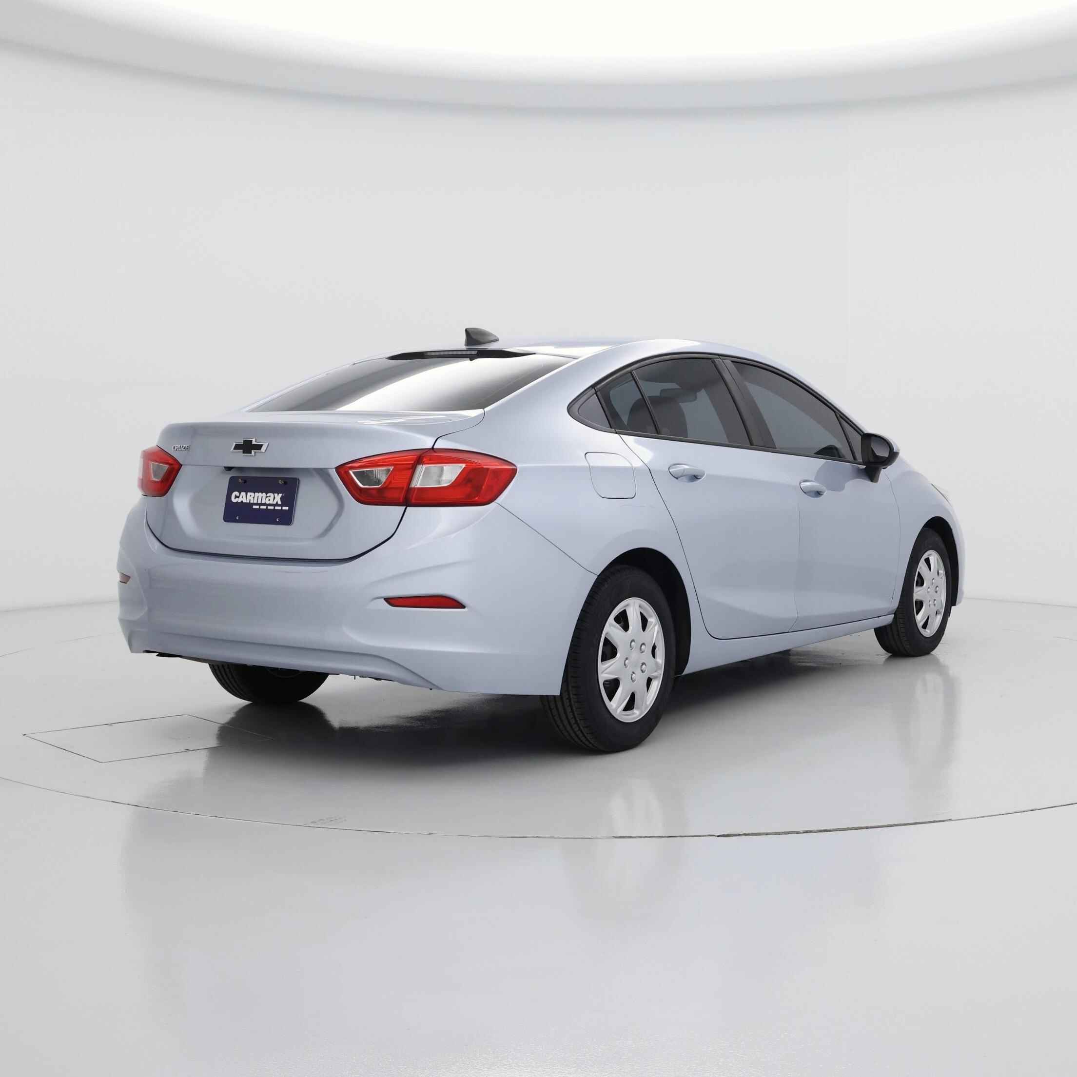 Thumbnail: 2017 Chevrolet Cruze - 8