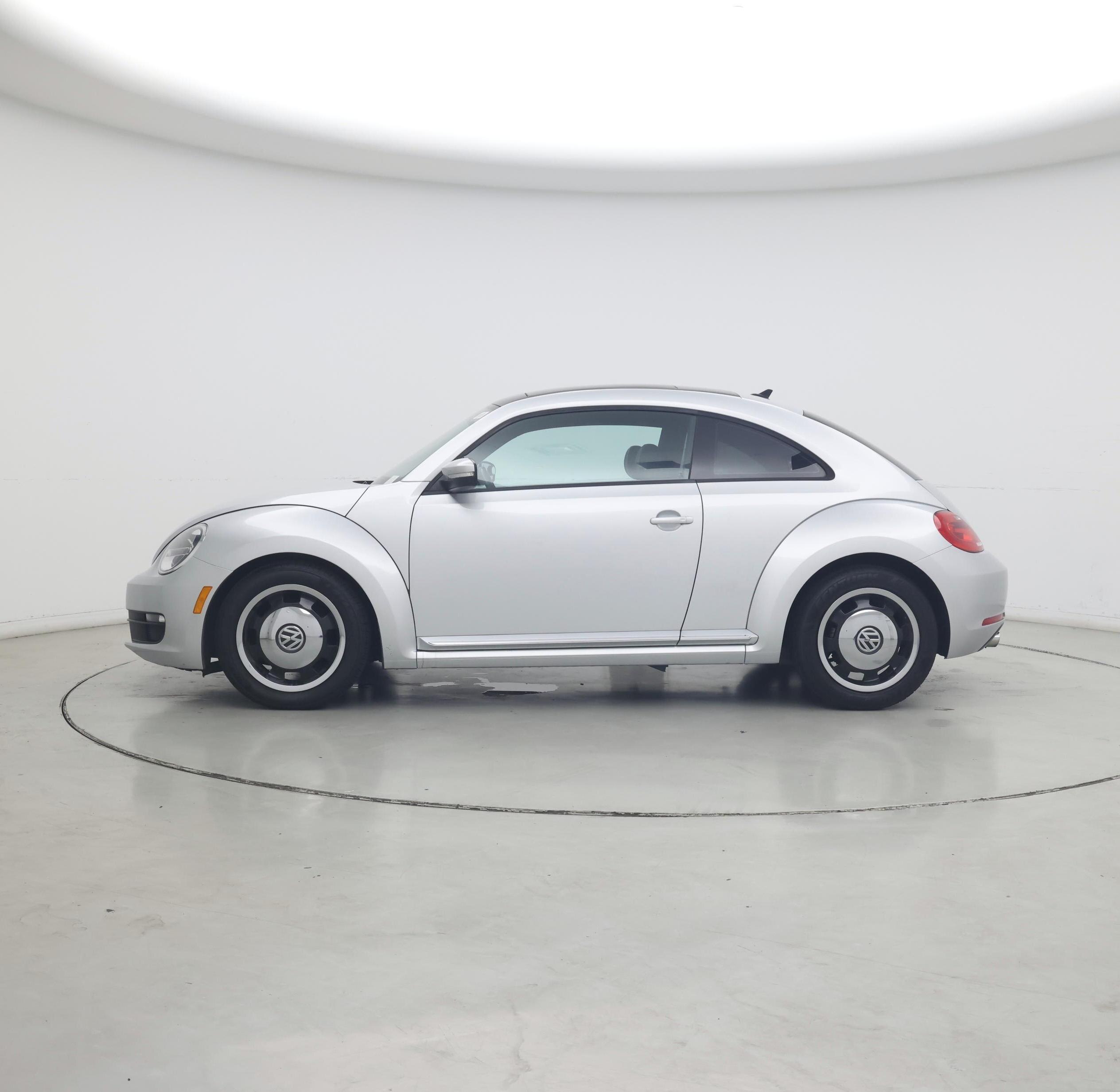 Thumbnail: 2014 Volkswagen Beetle - 3