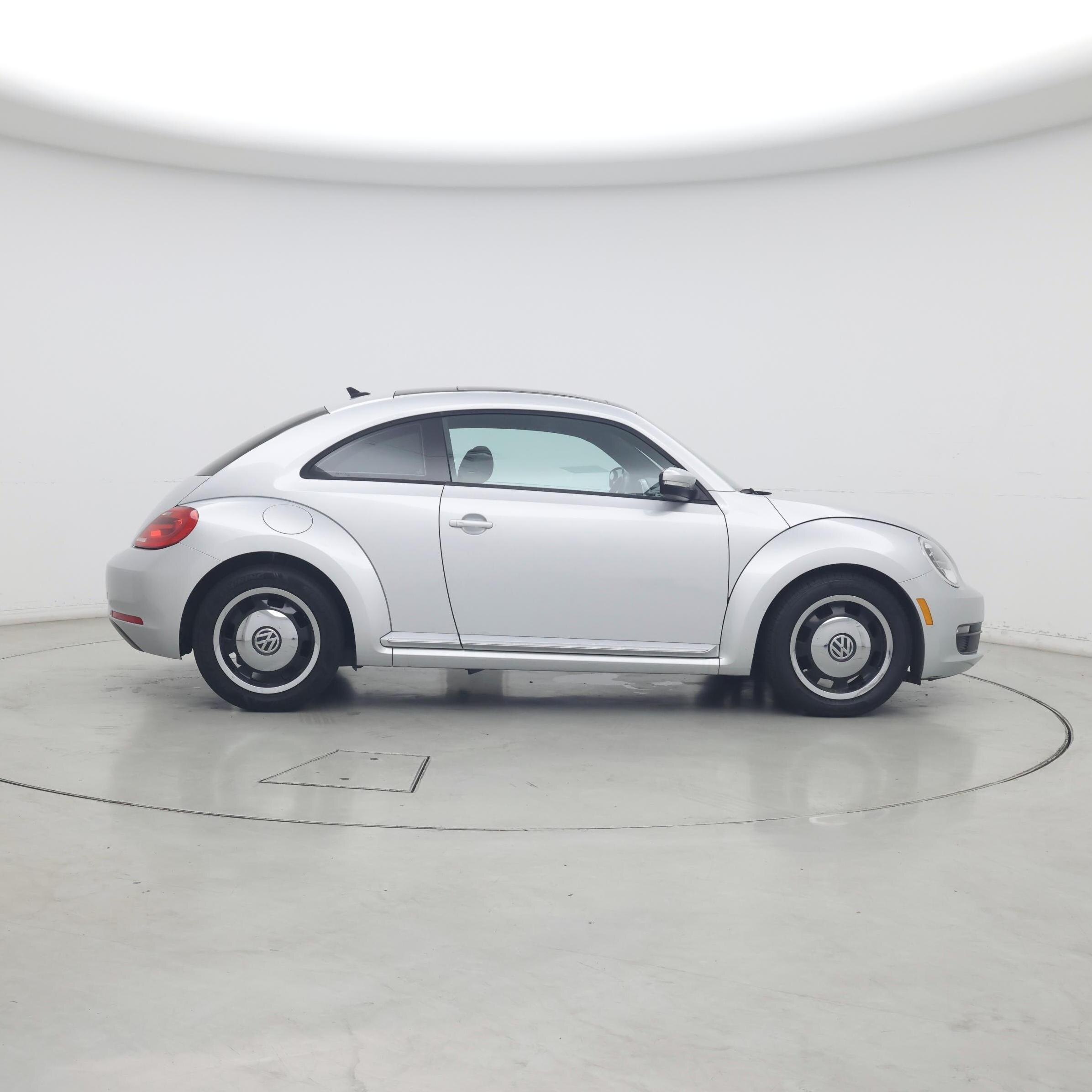 Thumbnail: 2014 Volkswagen Beetle - 7