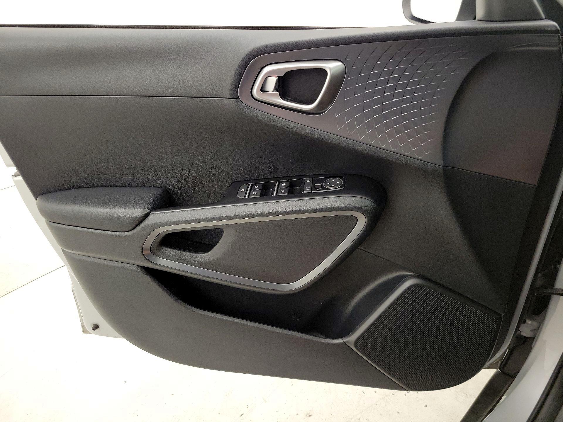 Thumbnail: 2021 Kia Soul - 12
