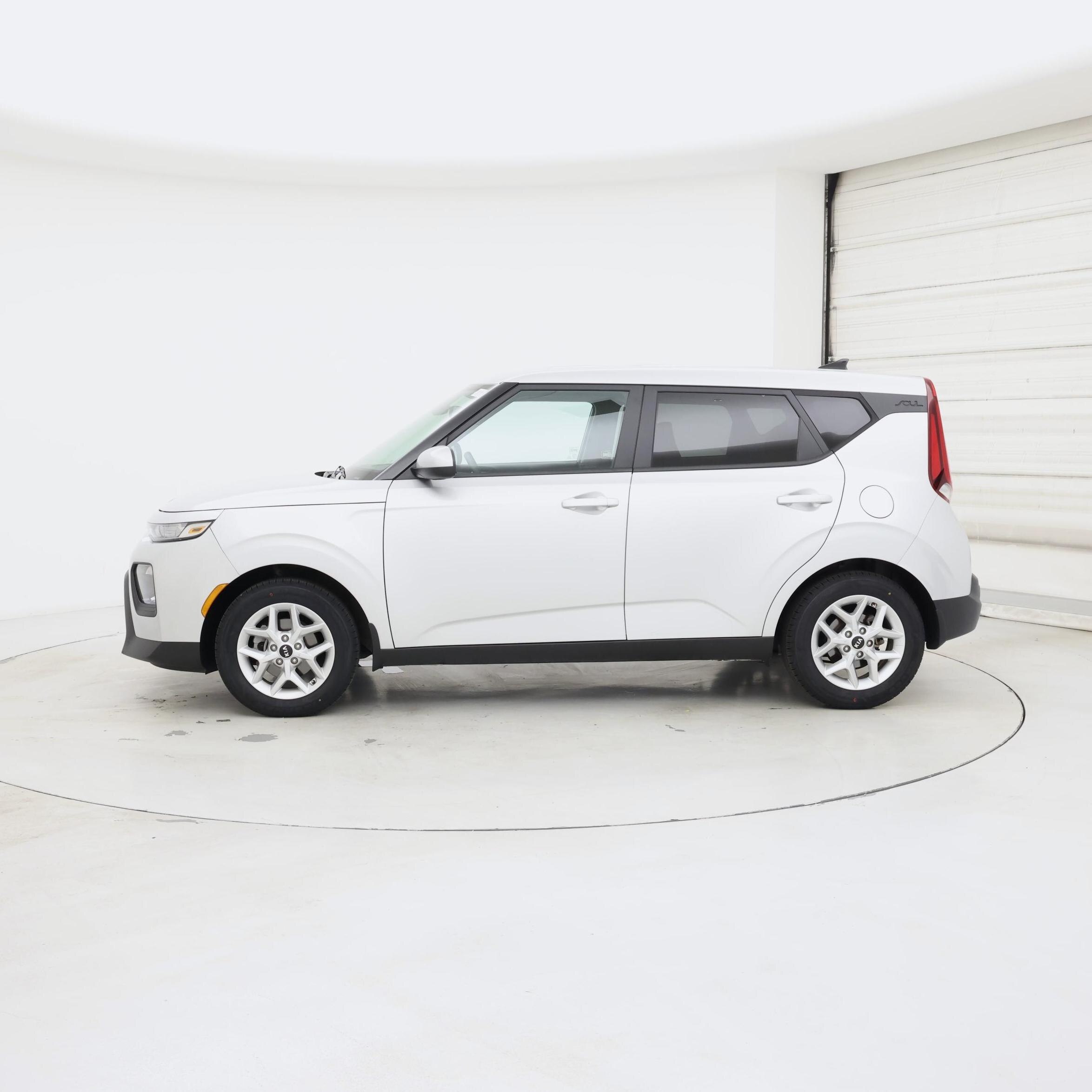 Thumbnail: 2021 Kia Soul - 3