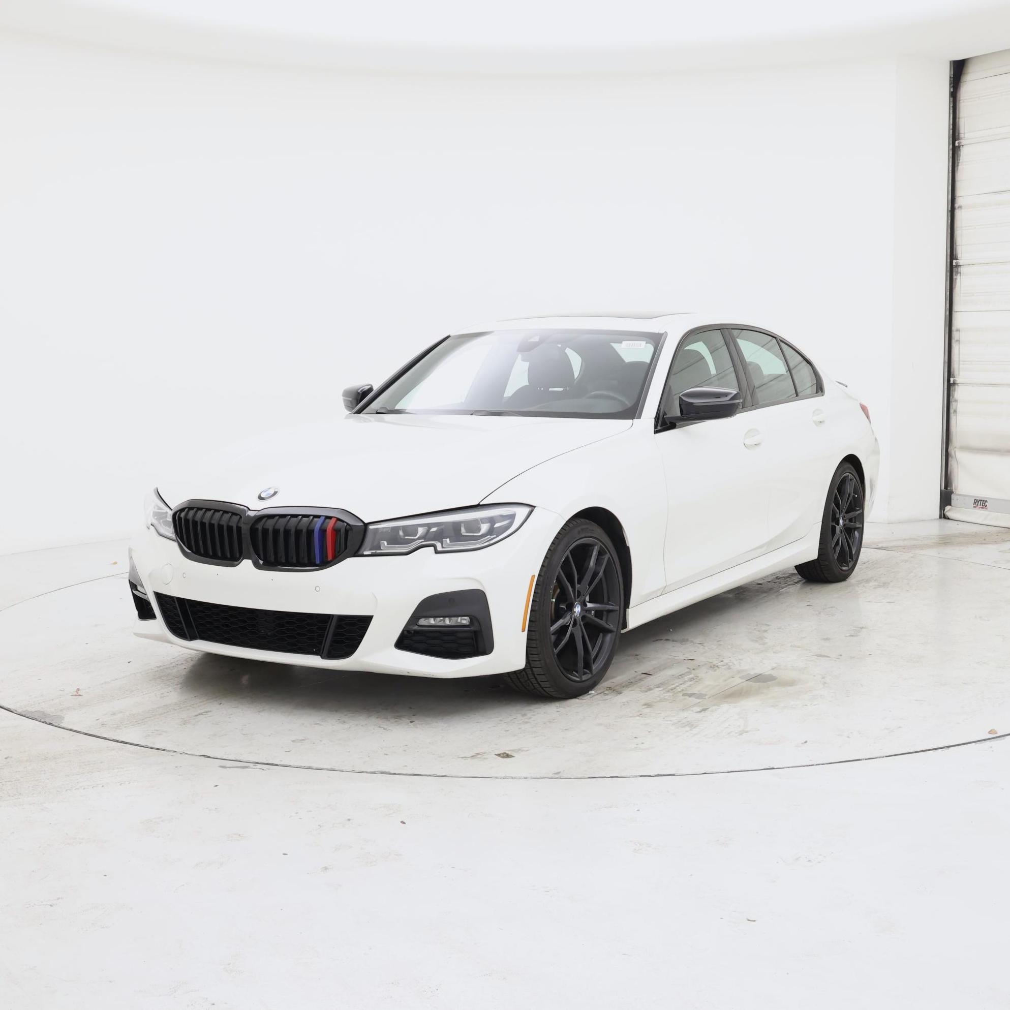 Thumbnail: 2021 BMW 3 Series - 4