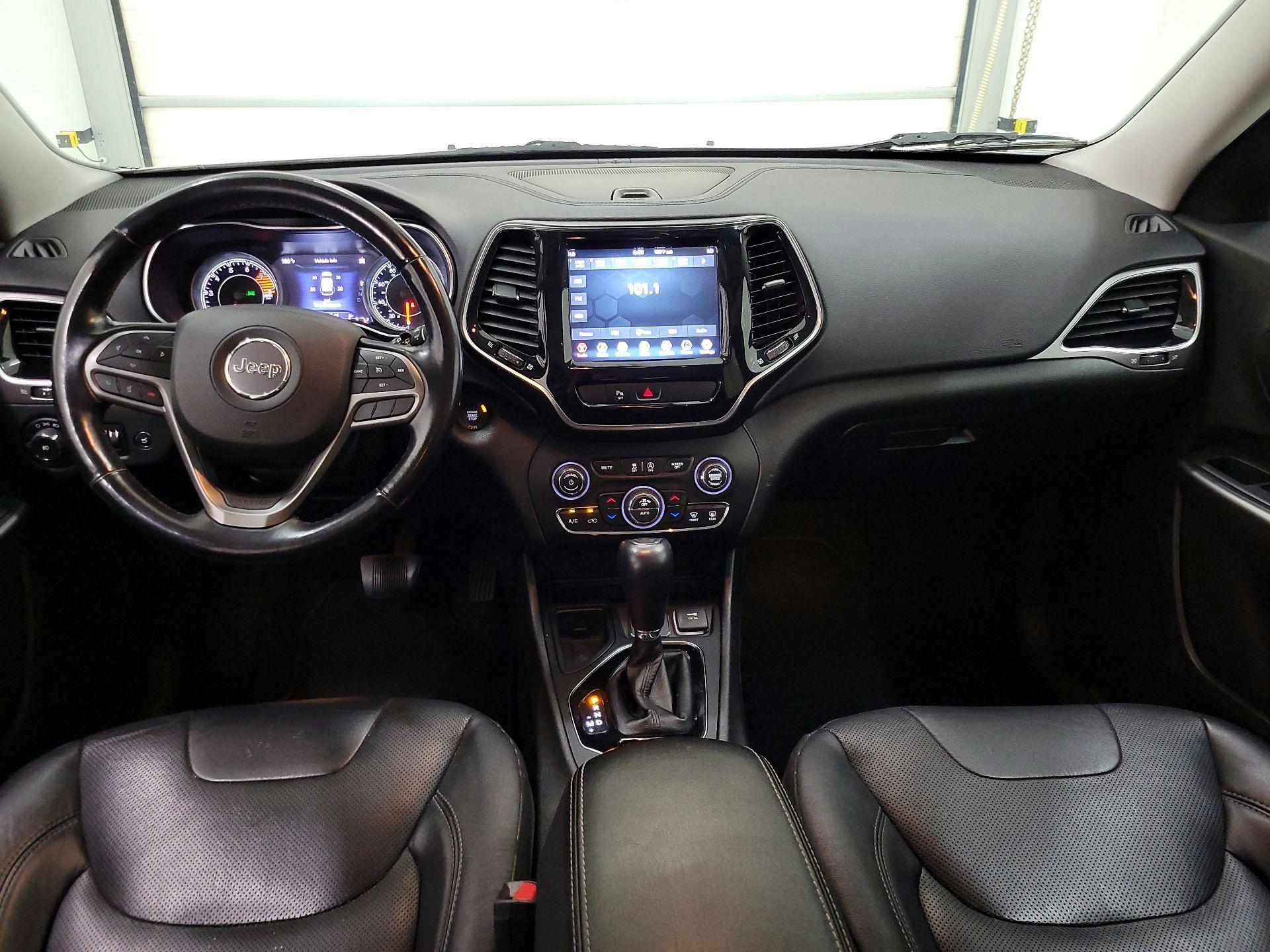 Thumbnail: 2019 Jeep Cherokee - 9