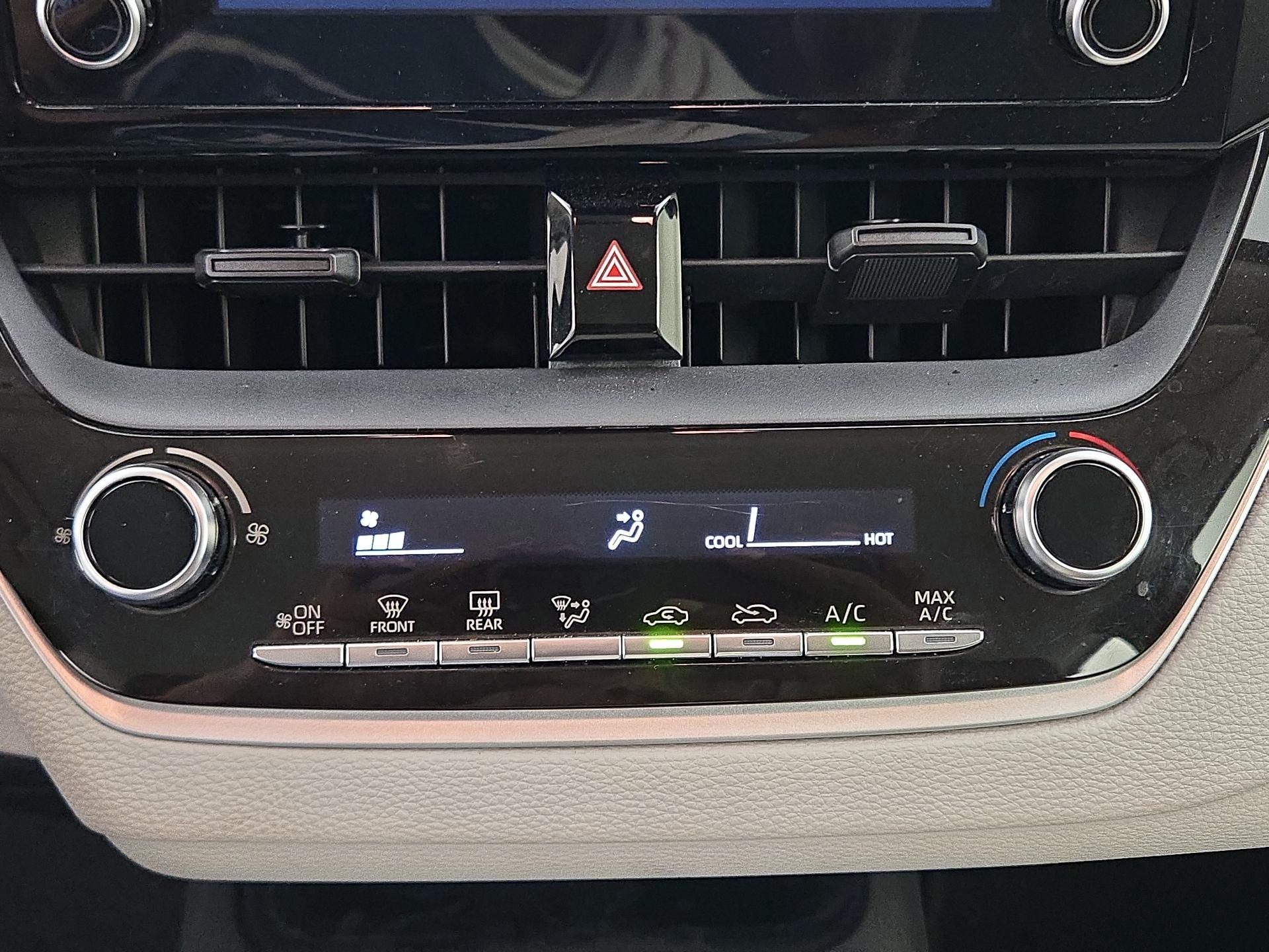Thumbnail: 2020 Toyota Corolla - 16