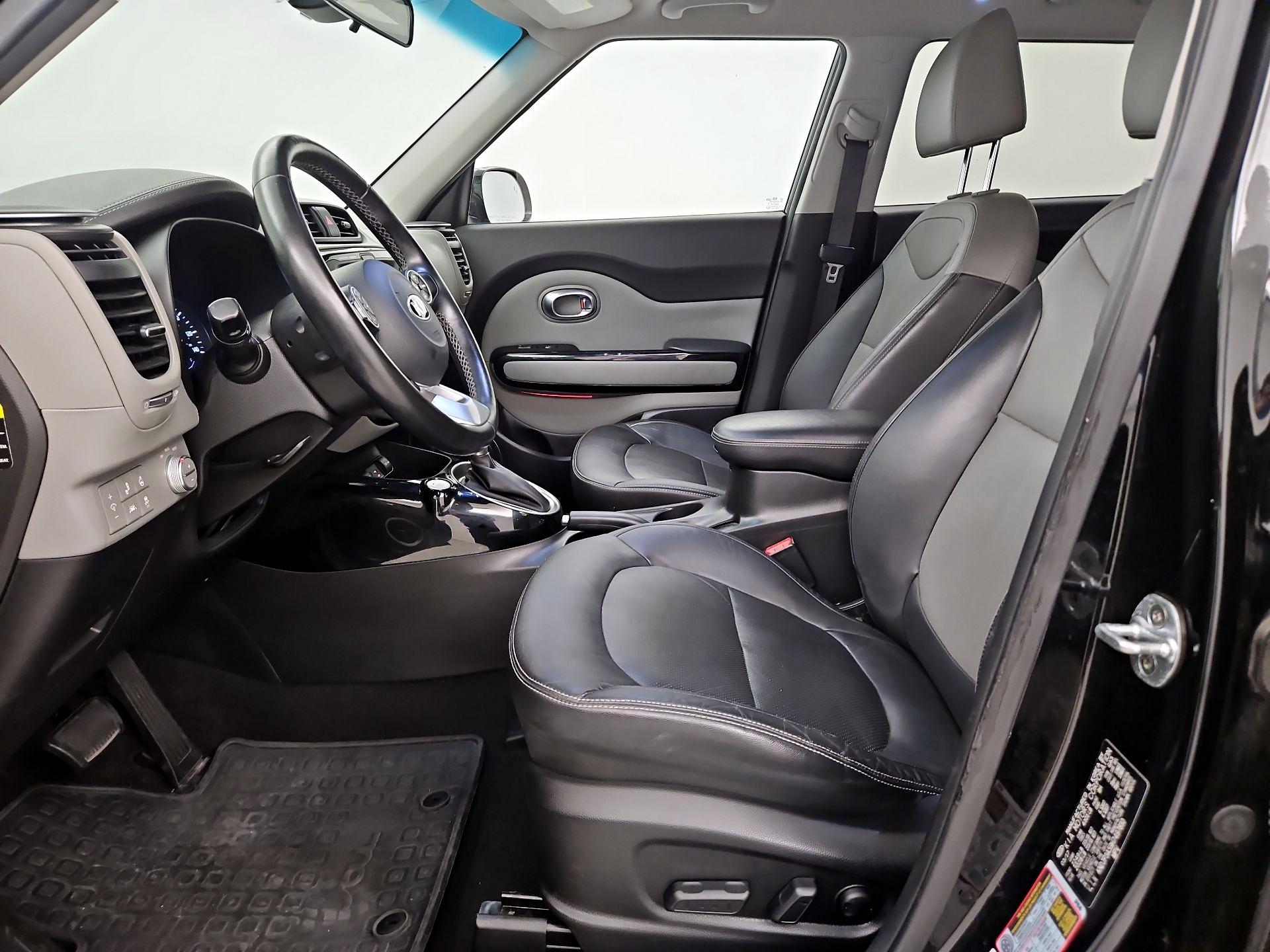 Thumbnail: 2017 Kia Soul - 11