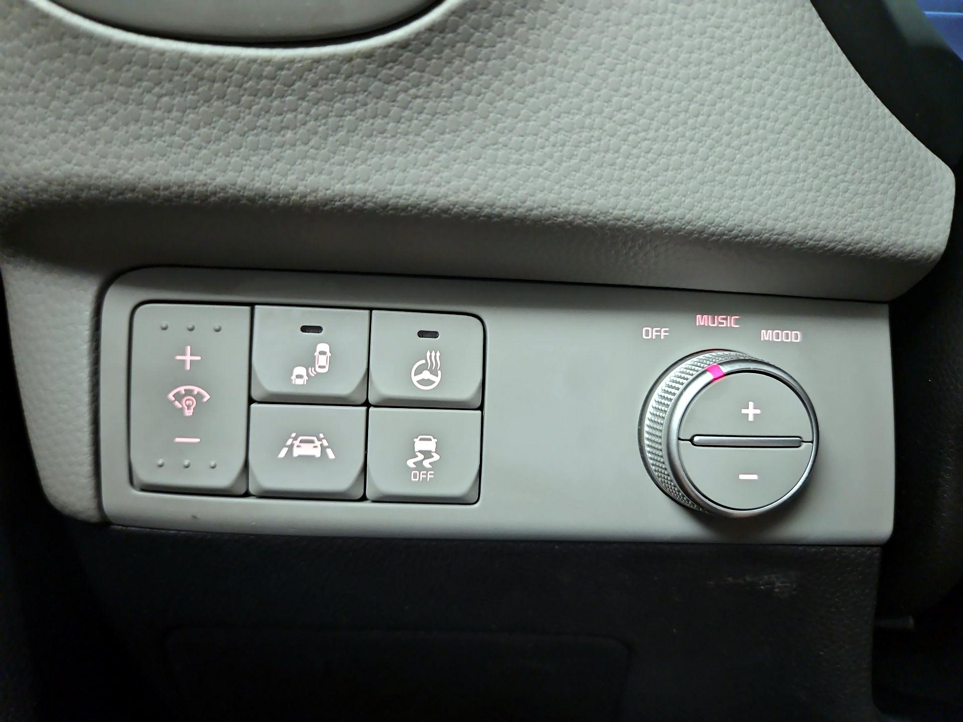 Thumbnail: 2017 Kia Soul - 13