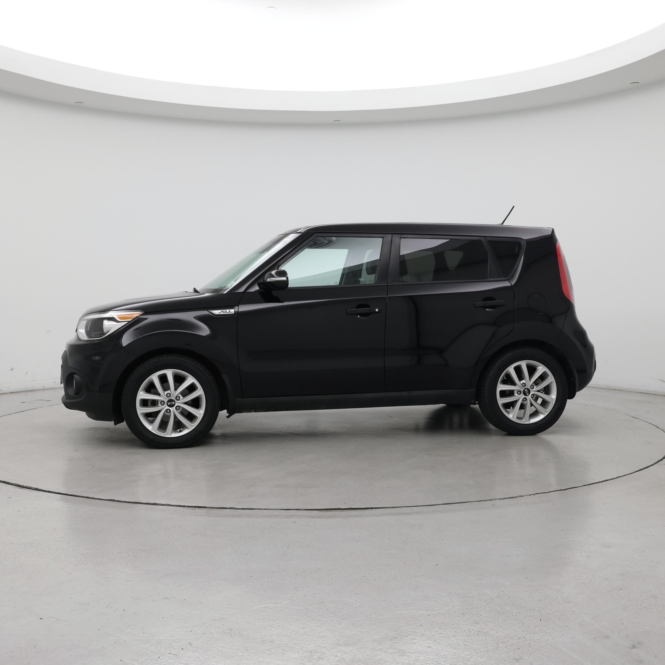 Thumbnail: 2017 Kia Soul - 3