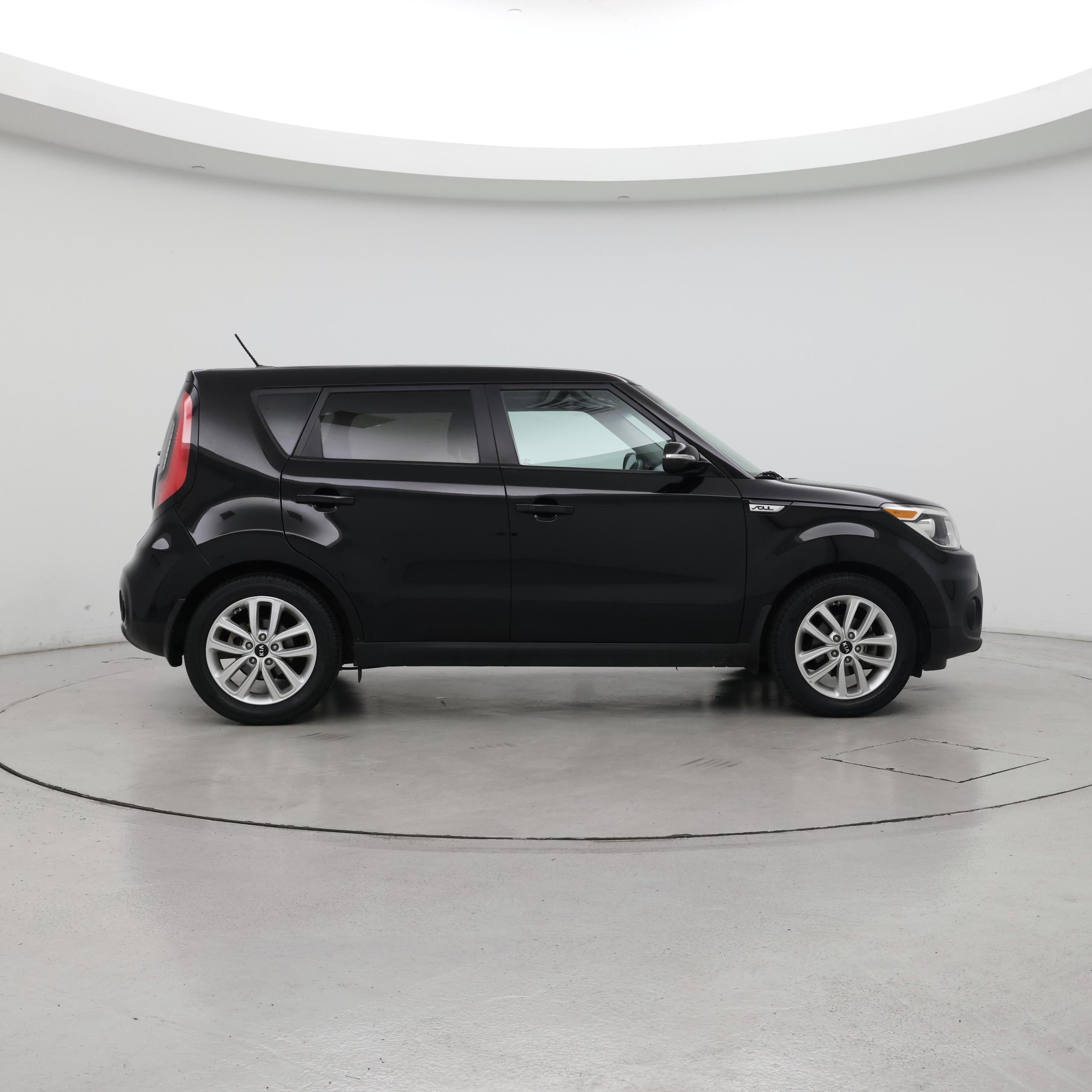 Thumbnail: 2017 Kia Soul - 7