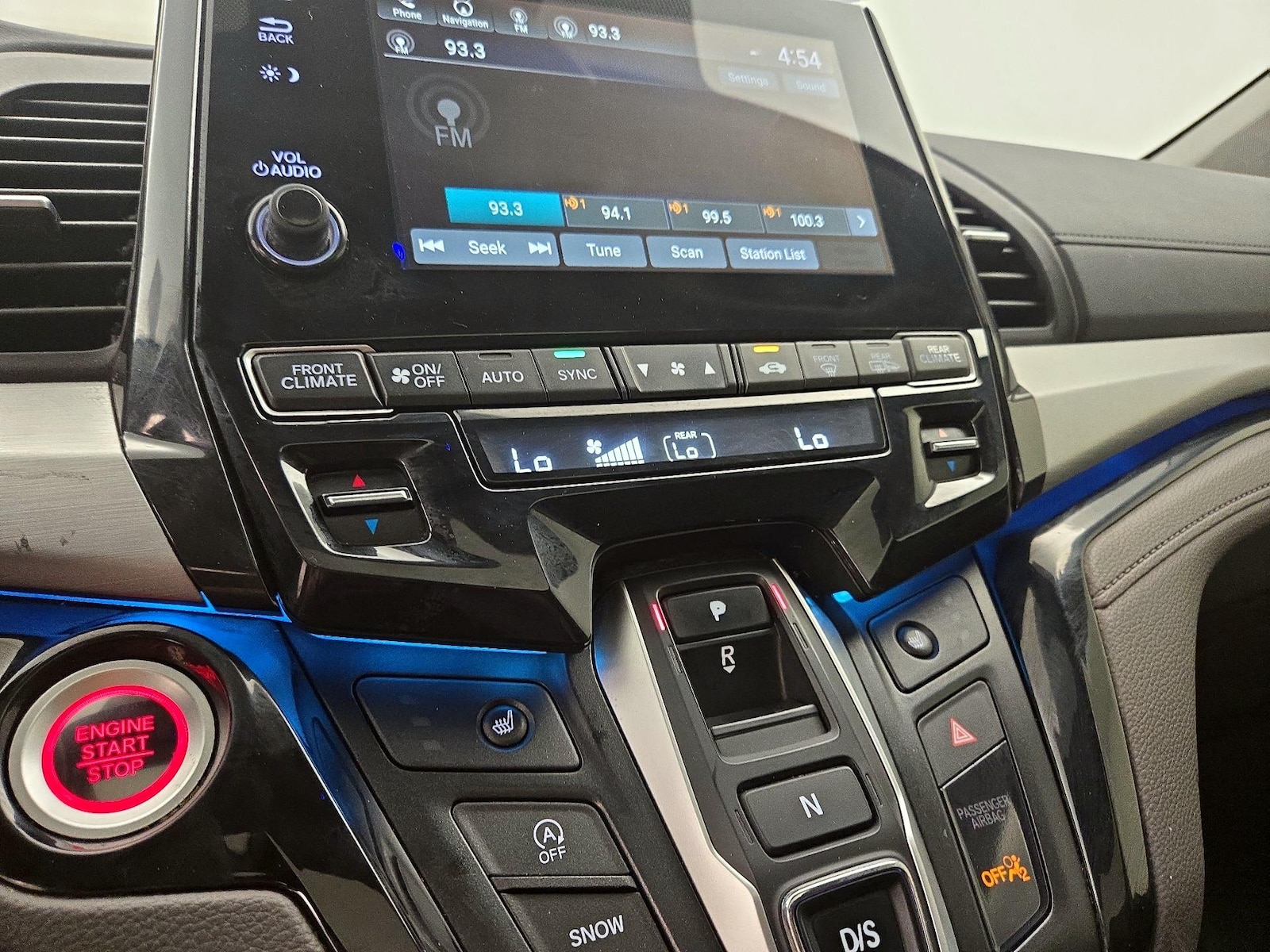 2022 Honda Odyssey Touring - Photo 18