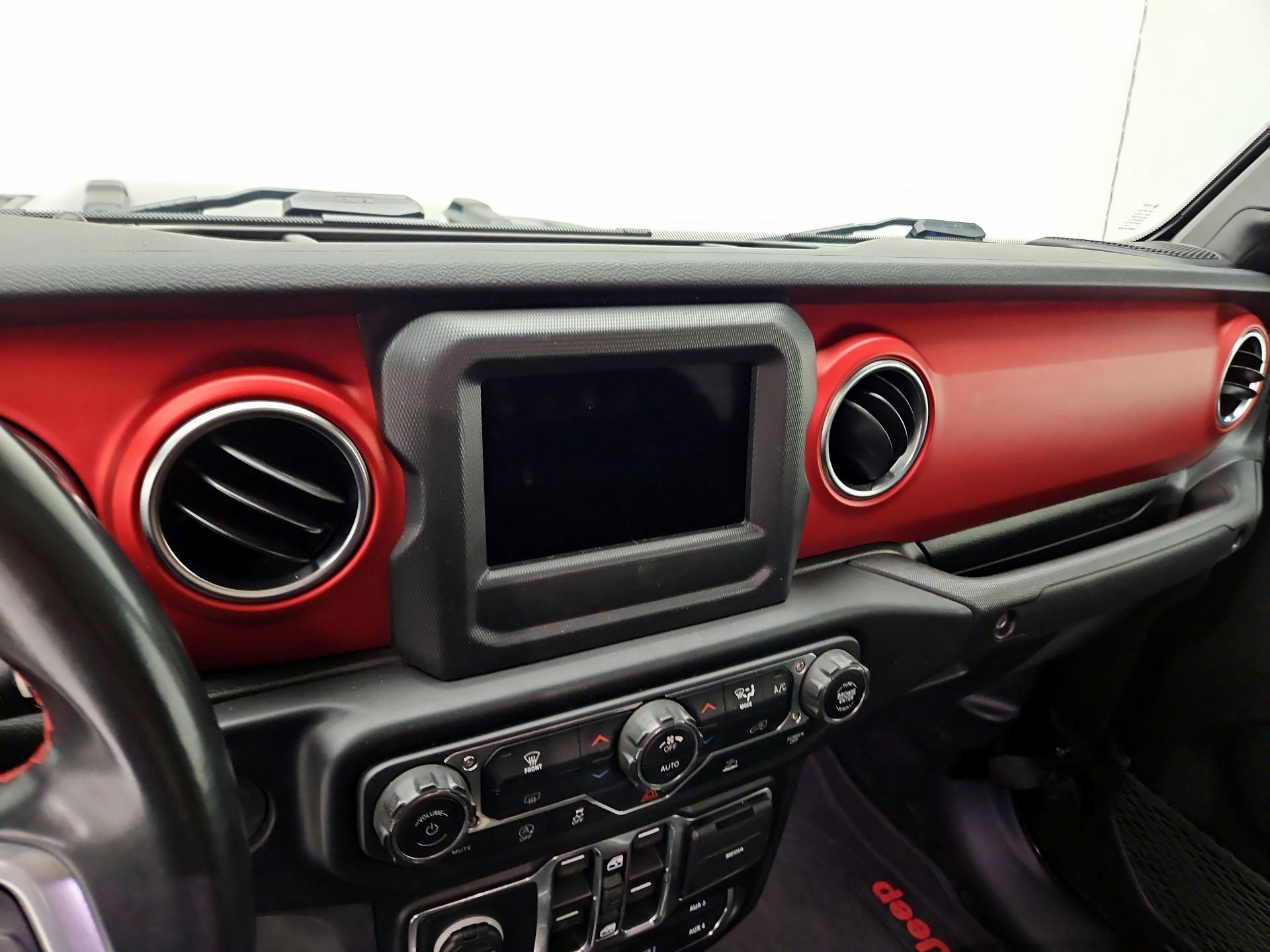 Thumbnail: 2021 Jeep Gladiator - 15