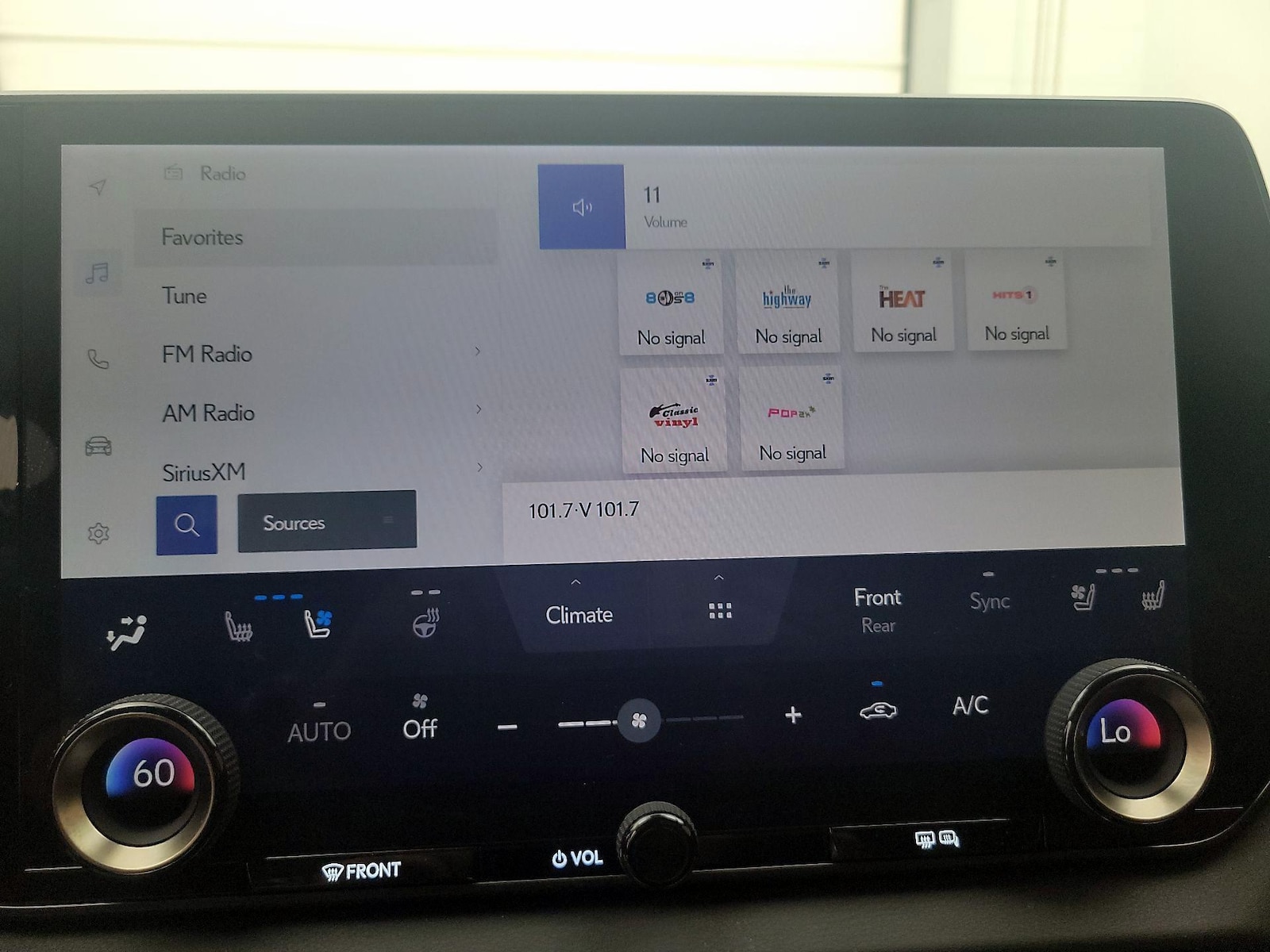 2024 Lexus RX 350 - Photo 17