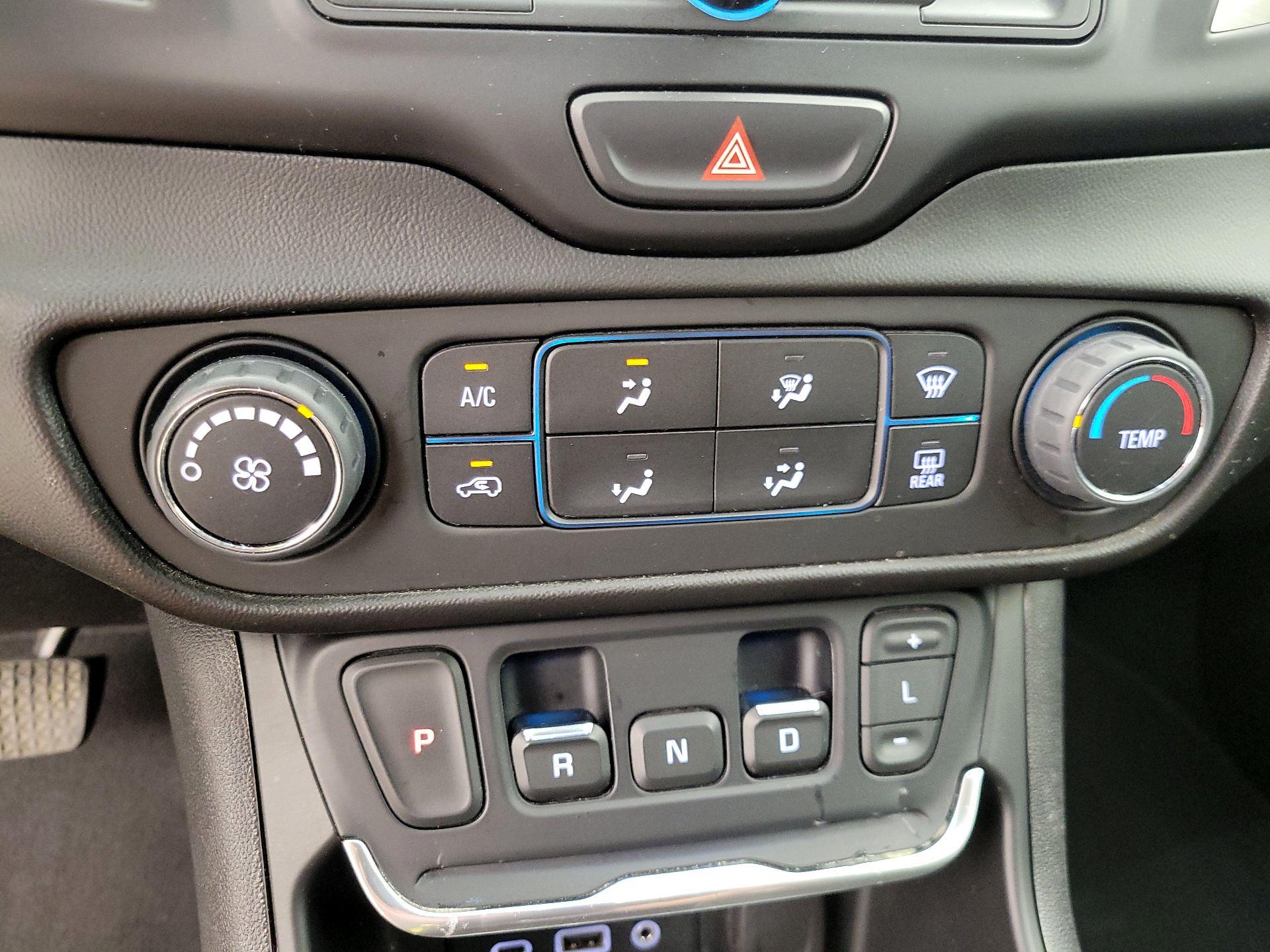 Thumbnail: 2018 GMC Terrain - 16