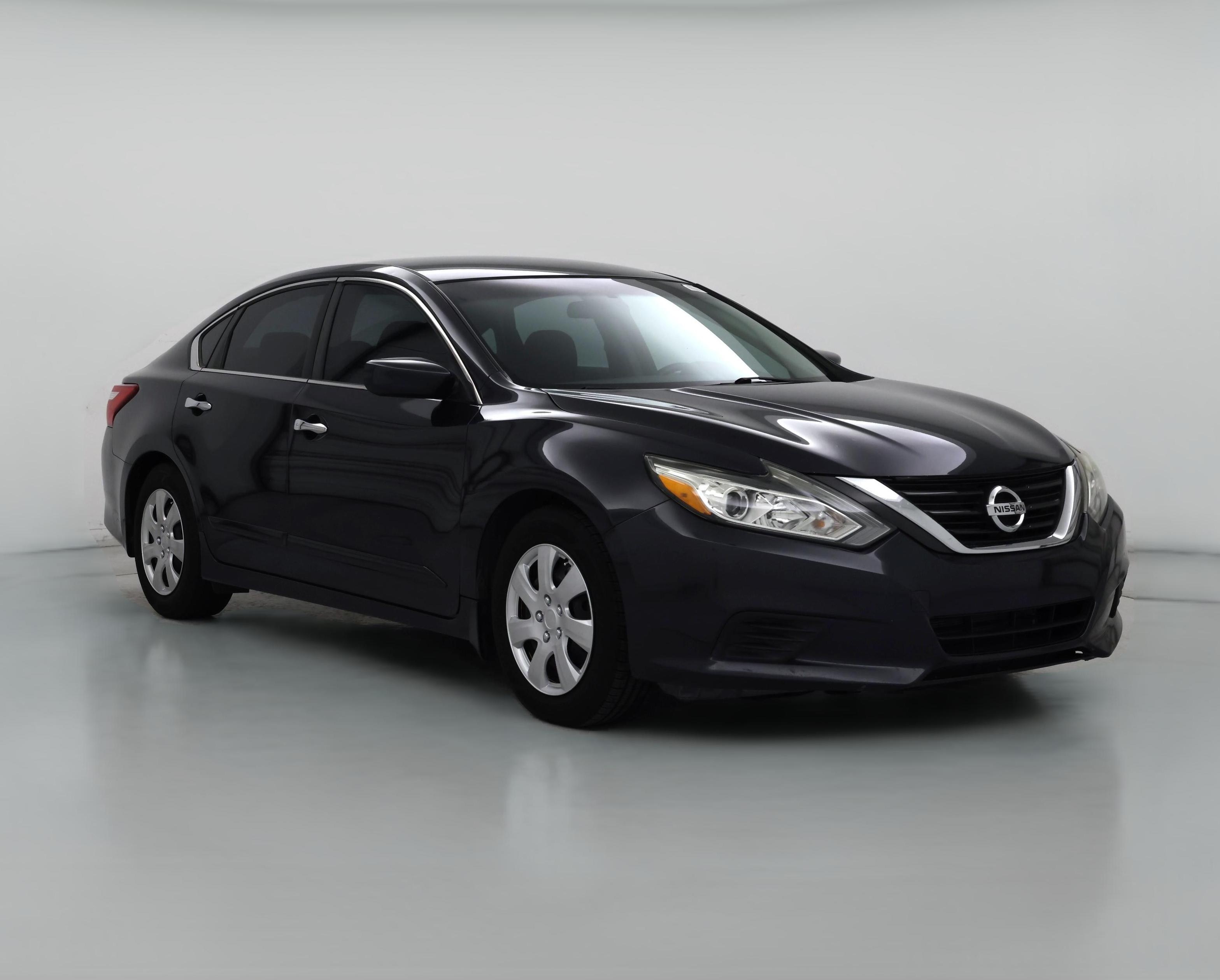 Thumbnail: 2017 Nissan Altima - 1