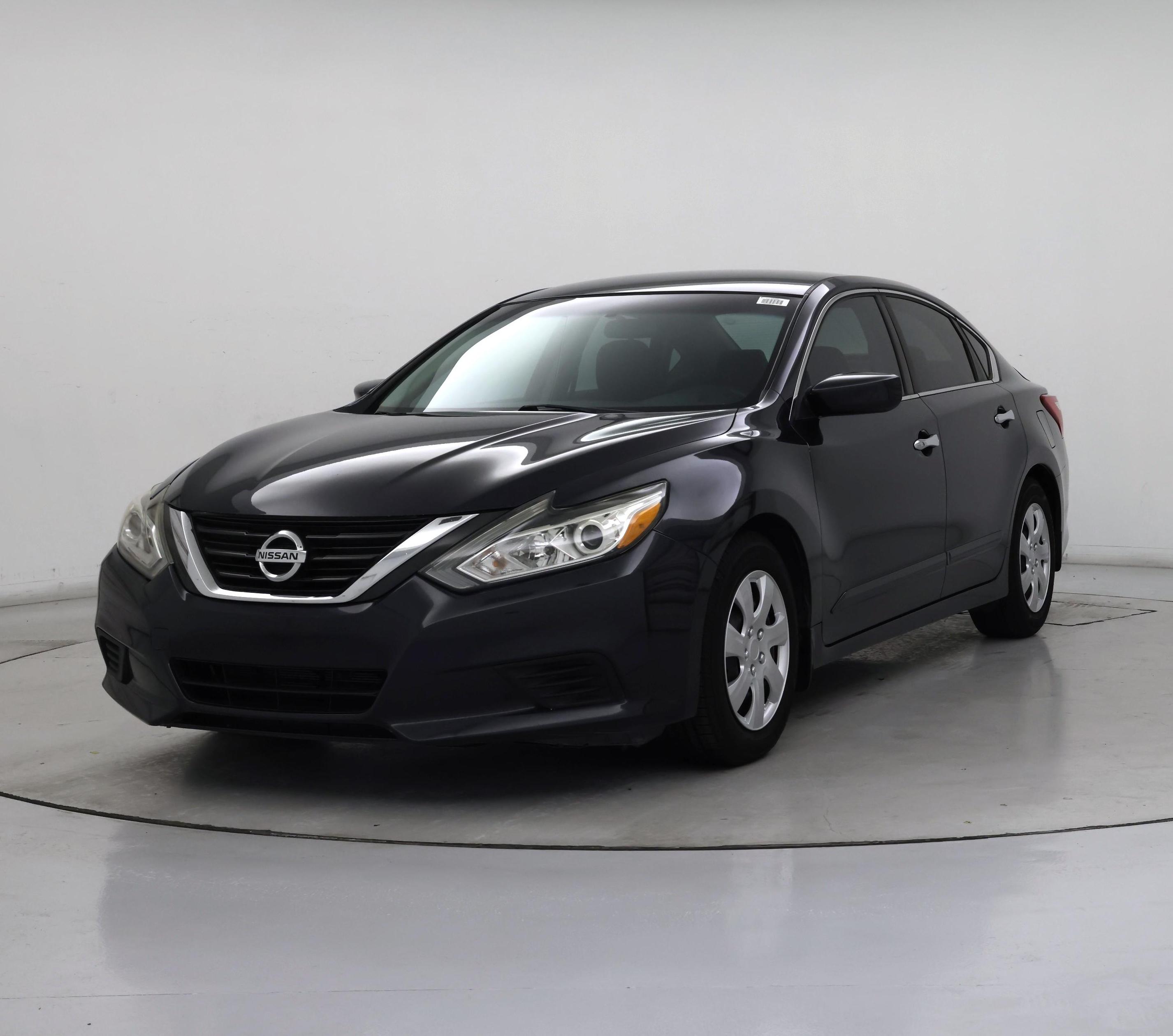 Thumbnail: 2017 Nissan Altima - 4