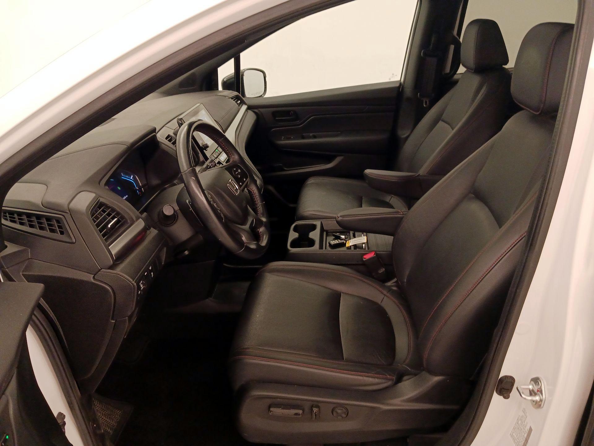 Thumbnail: 2023 Honda Odyssey - 11