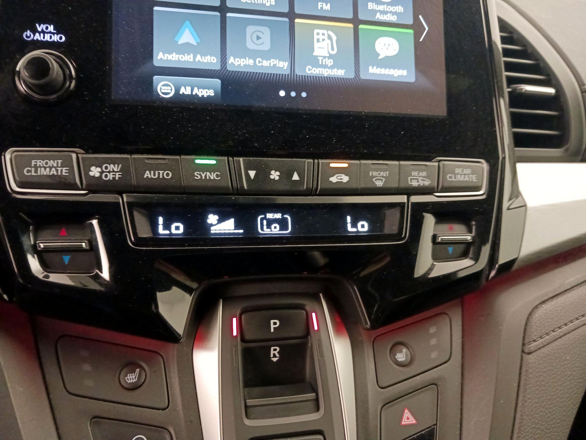 Thumbnail: 2023 Honda Odyssey - 16