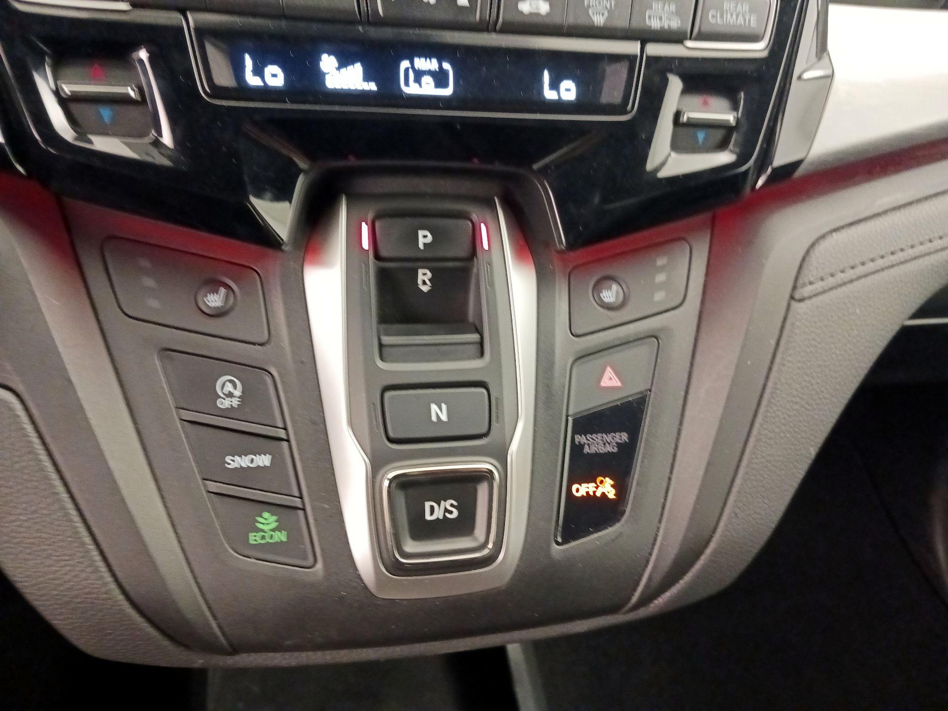 Thumbnail: 2023 Honda Odyssey - 17