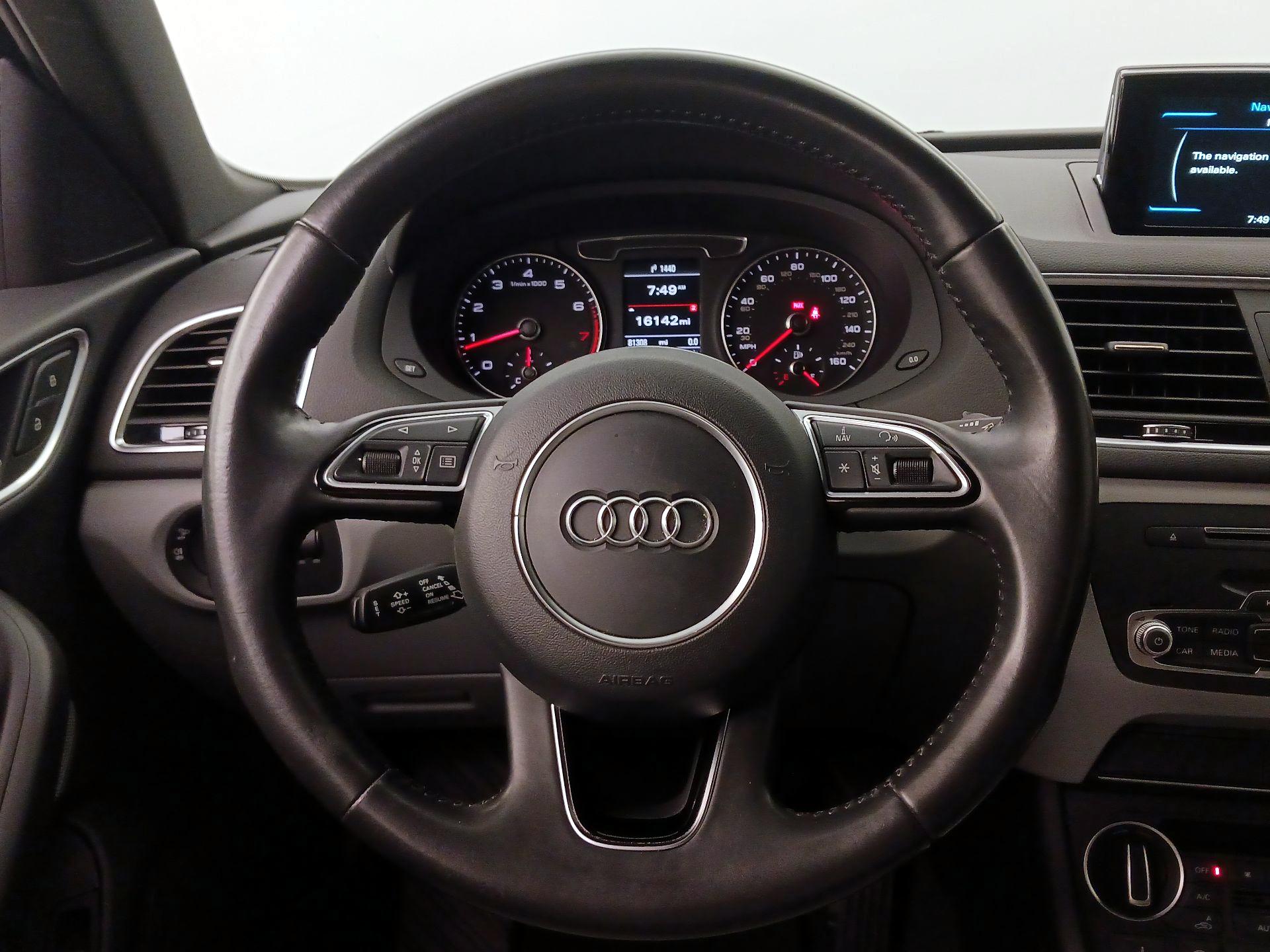 Thumbnail: 2018 Audi Q3 - 10
