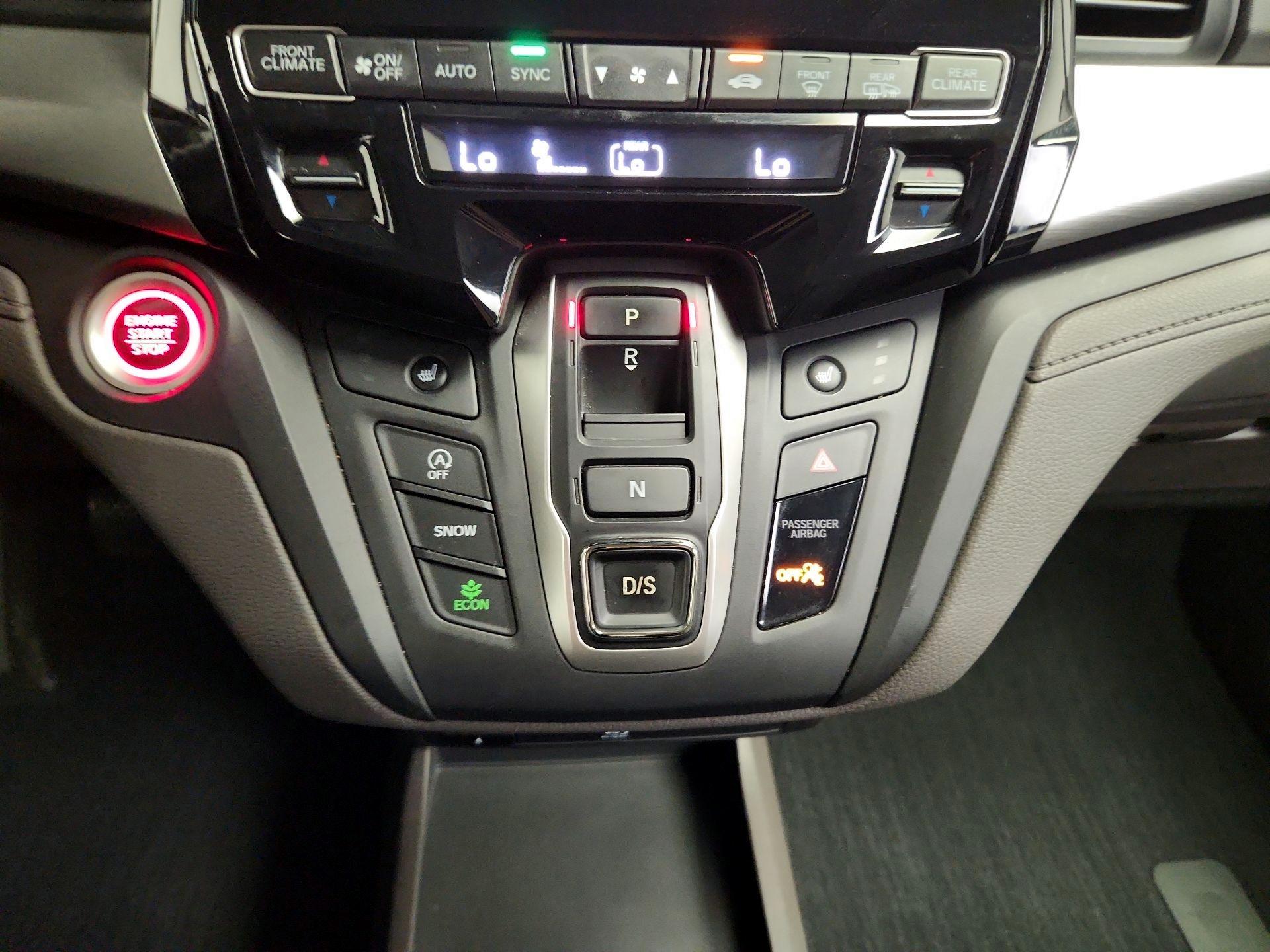 Thumbnail: 2018 Honda Odyssey - 18
