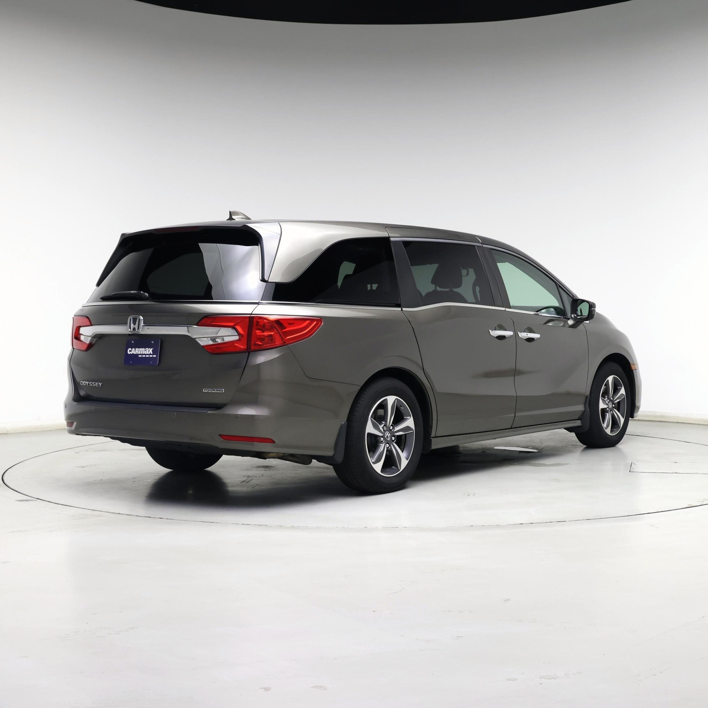 Thumbnail: 2018 Honda Odyssey - 8
