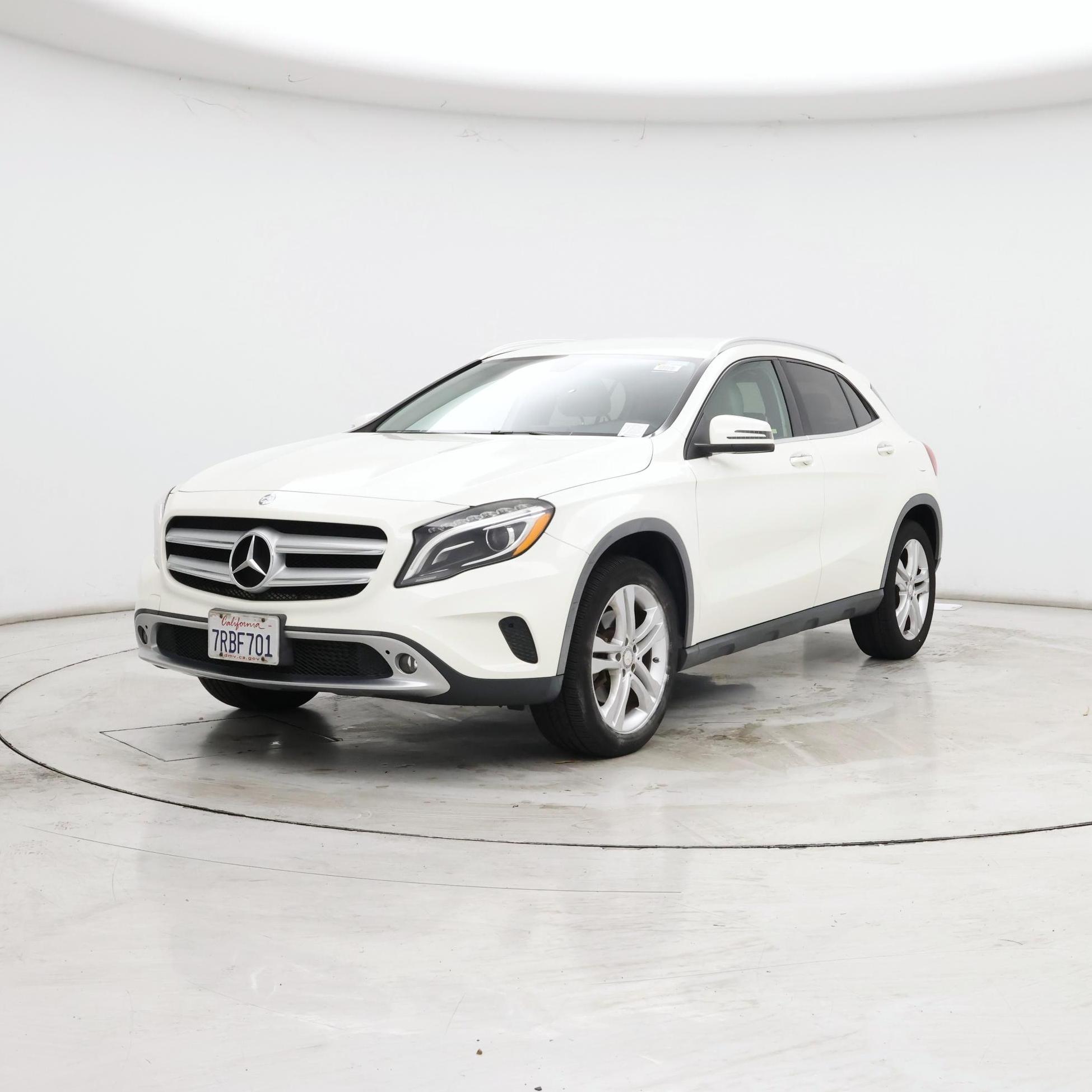 Thumbnail: 2015 Mercedes-Benz GLA - 4
