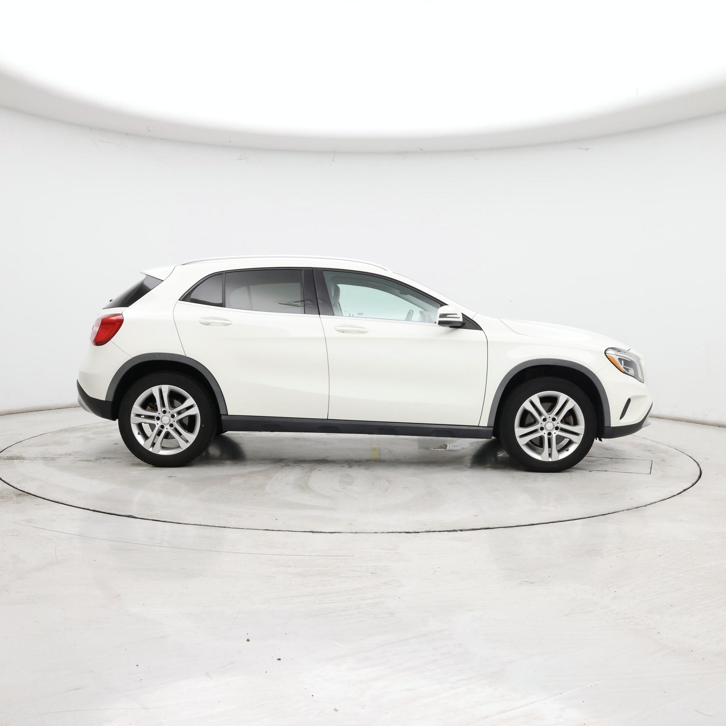 Thumbnail: 2015 Mercedes-Benz GLA - 7