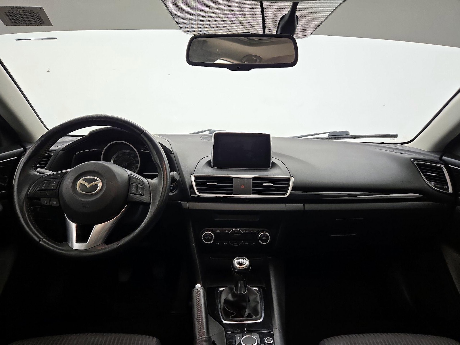 2016 Mazda MAZDA3 i Touring - Photo 10
