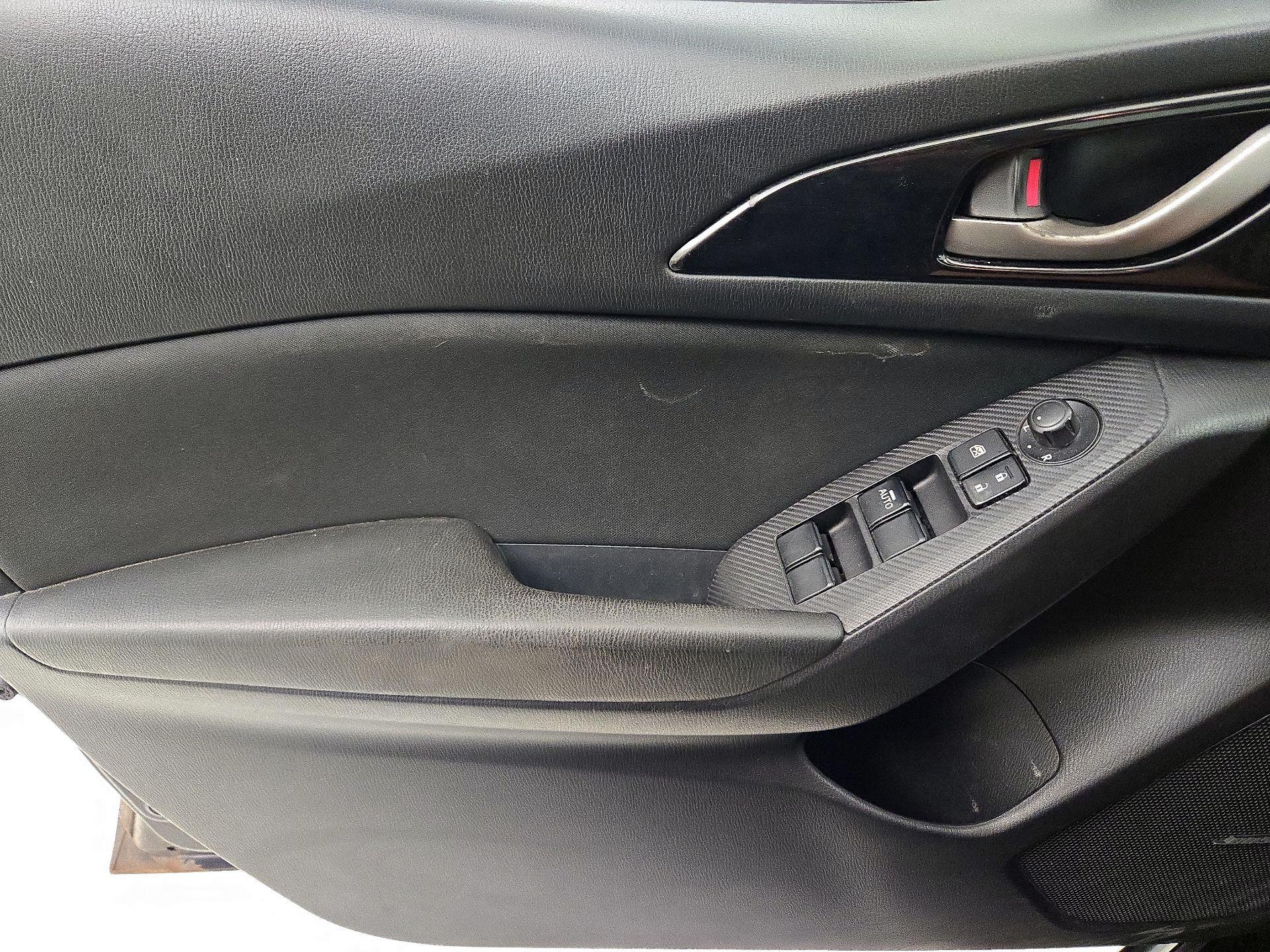 Thumbnail: 2016 Mazda Mazda3 - 12