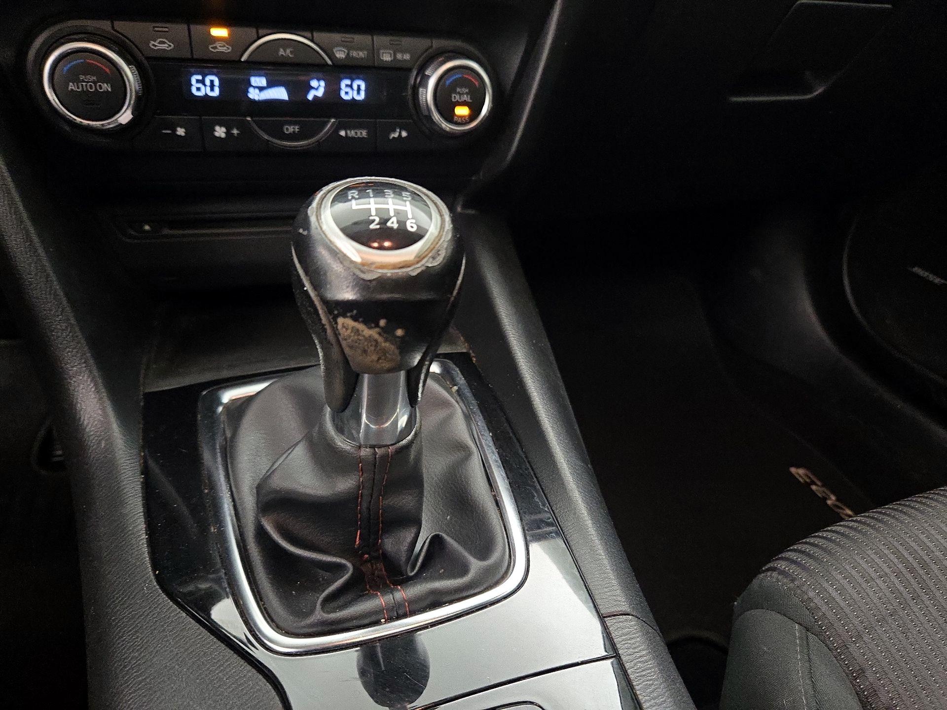 Thumbnail: 2016 Mazda Mazda3 - 17