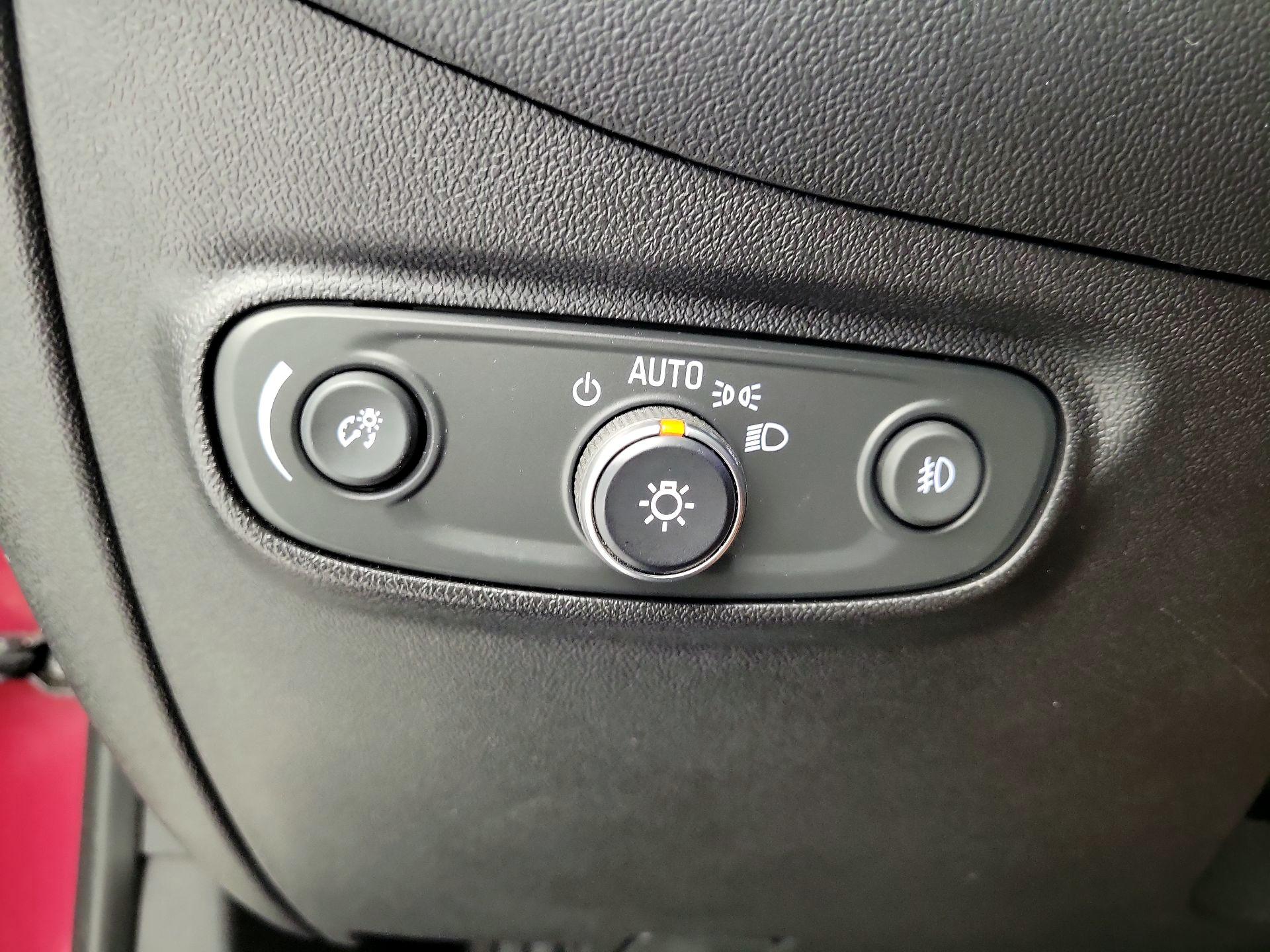 Thumbnail: 2019 Chevrolet Equinox - 13
