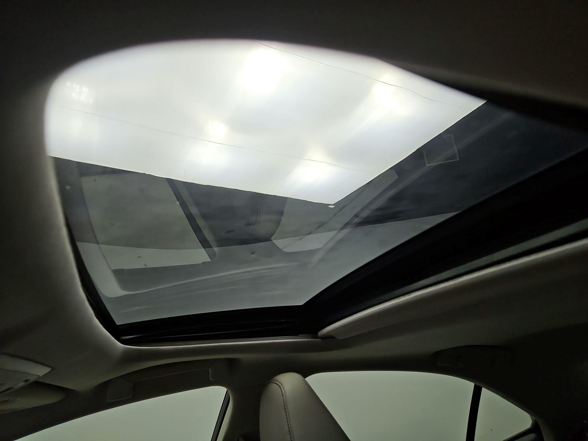 Thumbnail: 2014 Lexus IS - 17