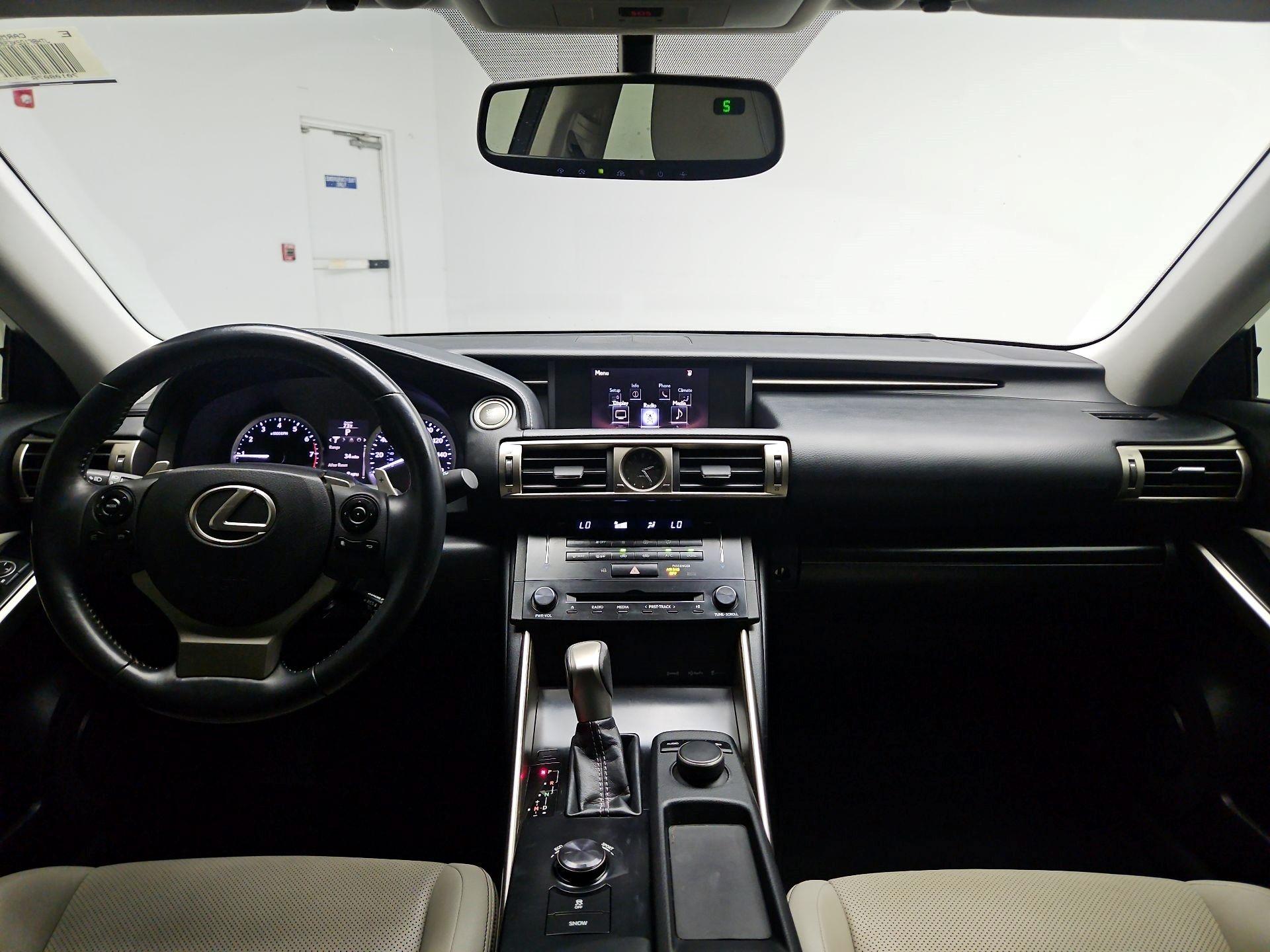 Thumbnail: 2014 Lexus IS - 8
