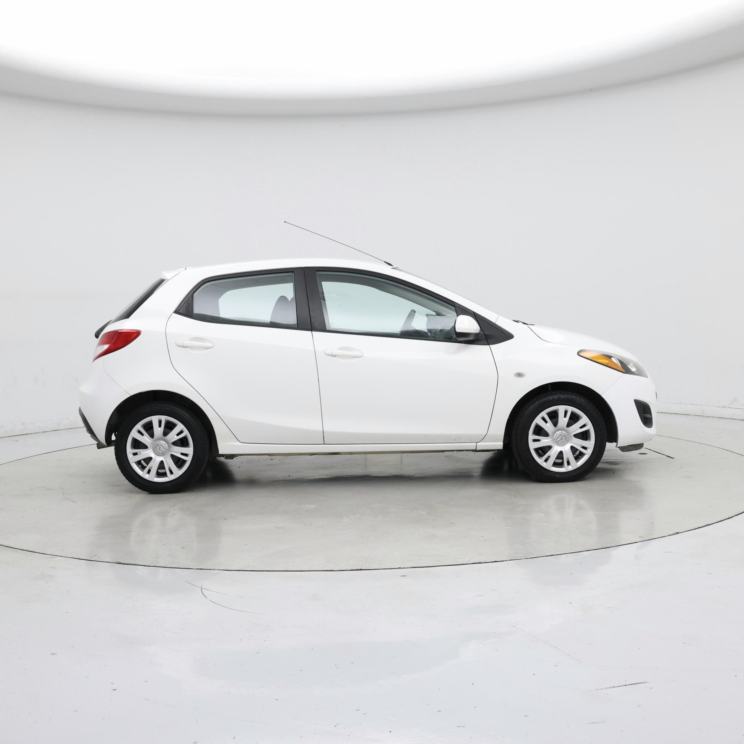 Thumbnail: 2014 Mazda Mazda2 - 7