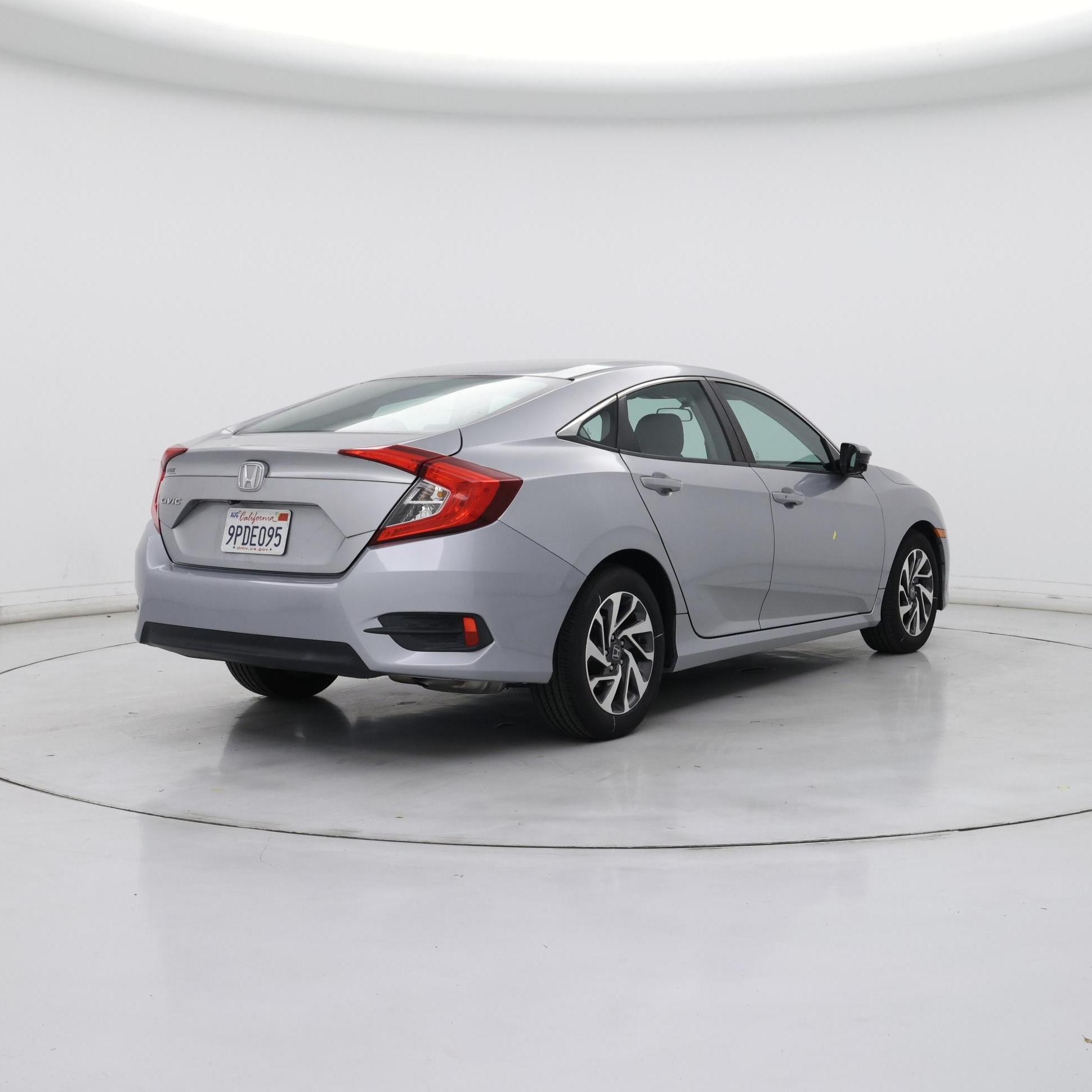 Thumbnail: 2016 Honda Civic - 8