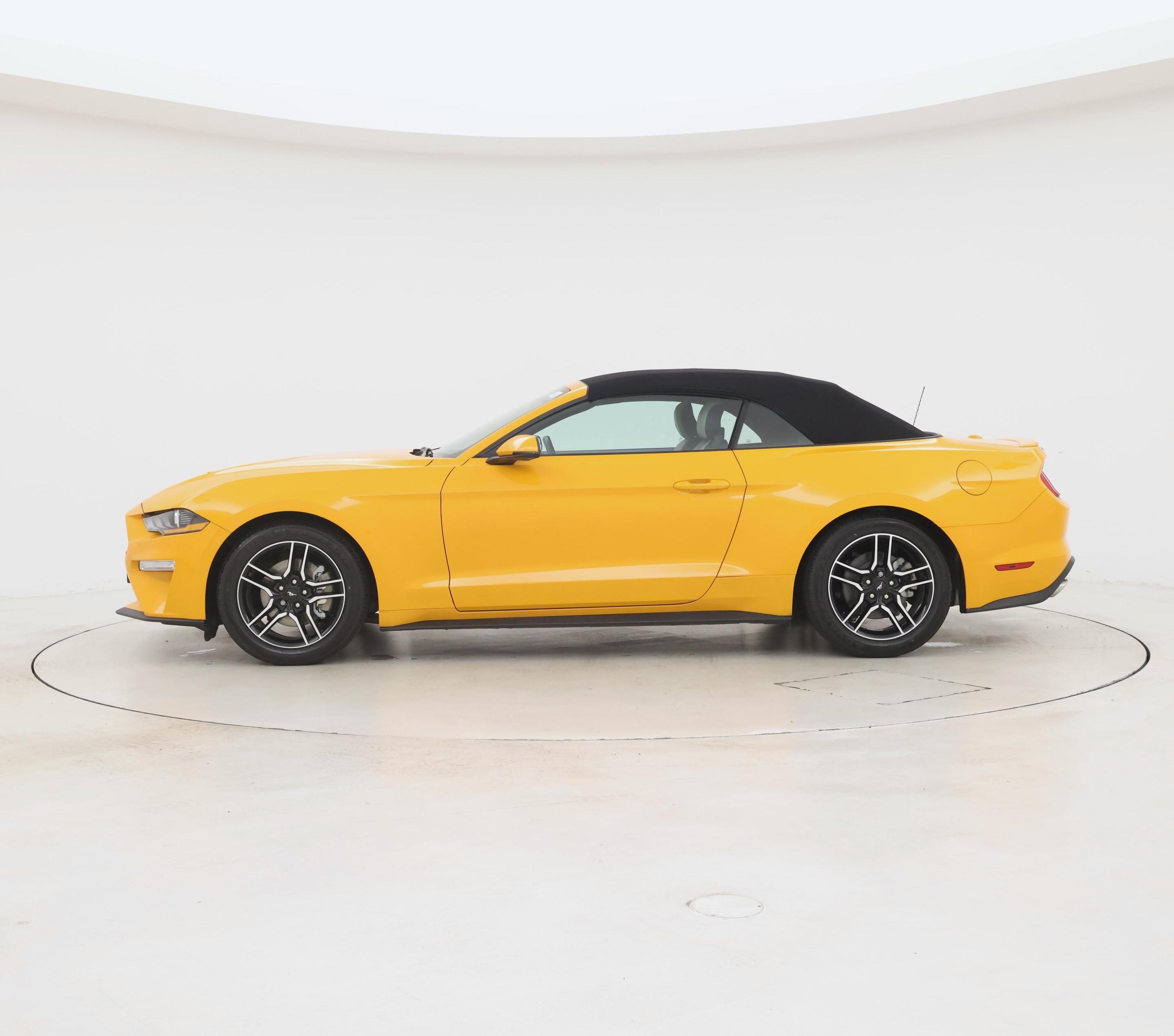 Thumbnail: 2019 Ford Mustang - 3