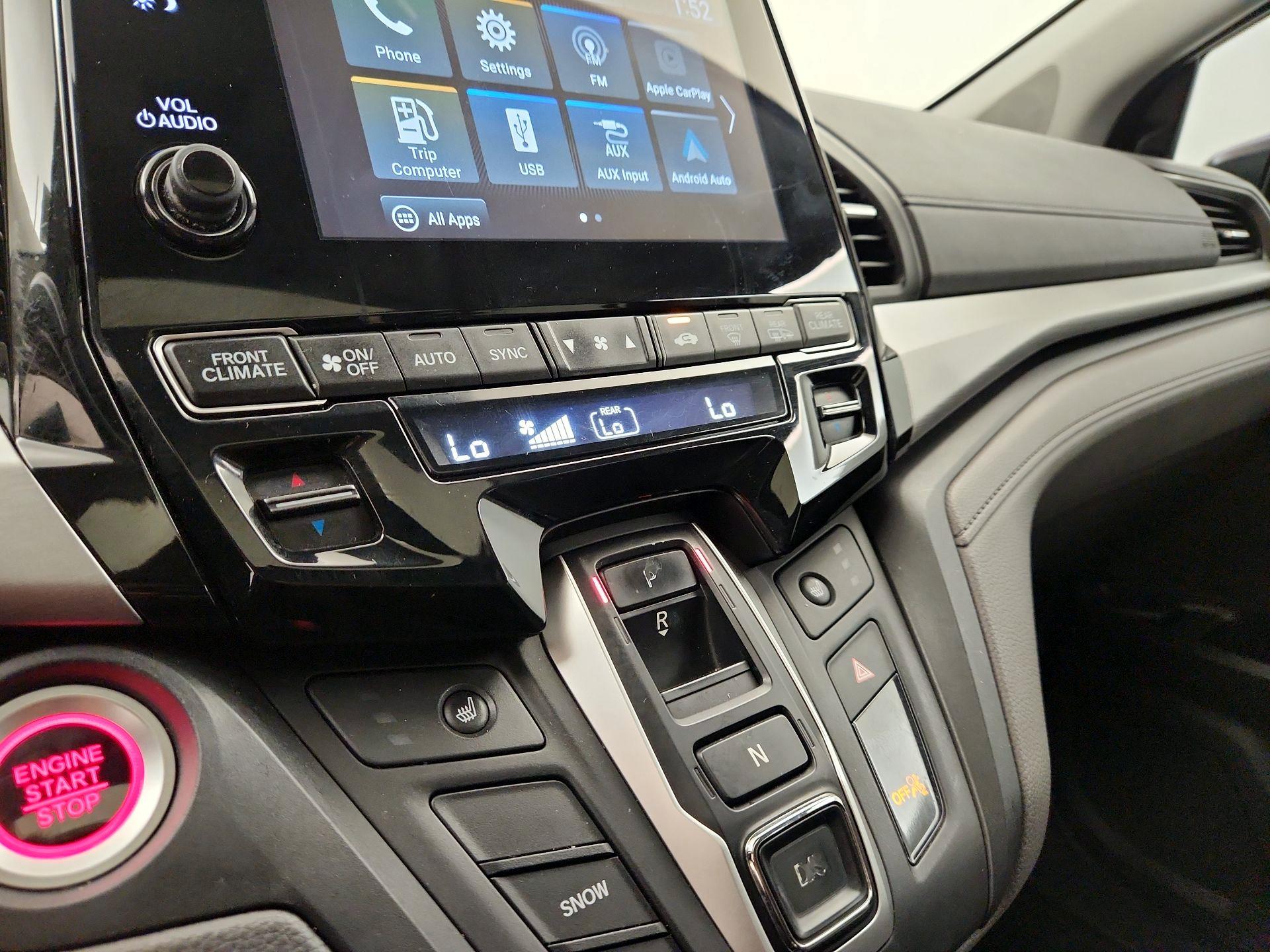 Thumbnail: 2018 Honda Odyssey - 16