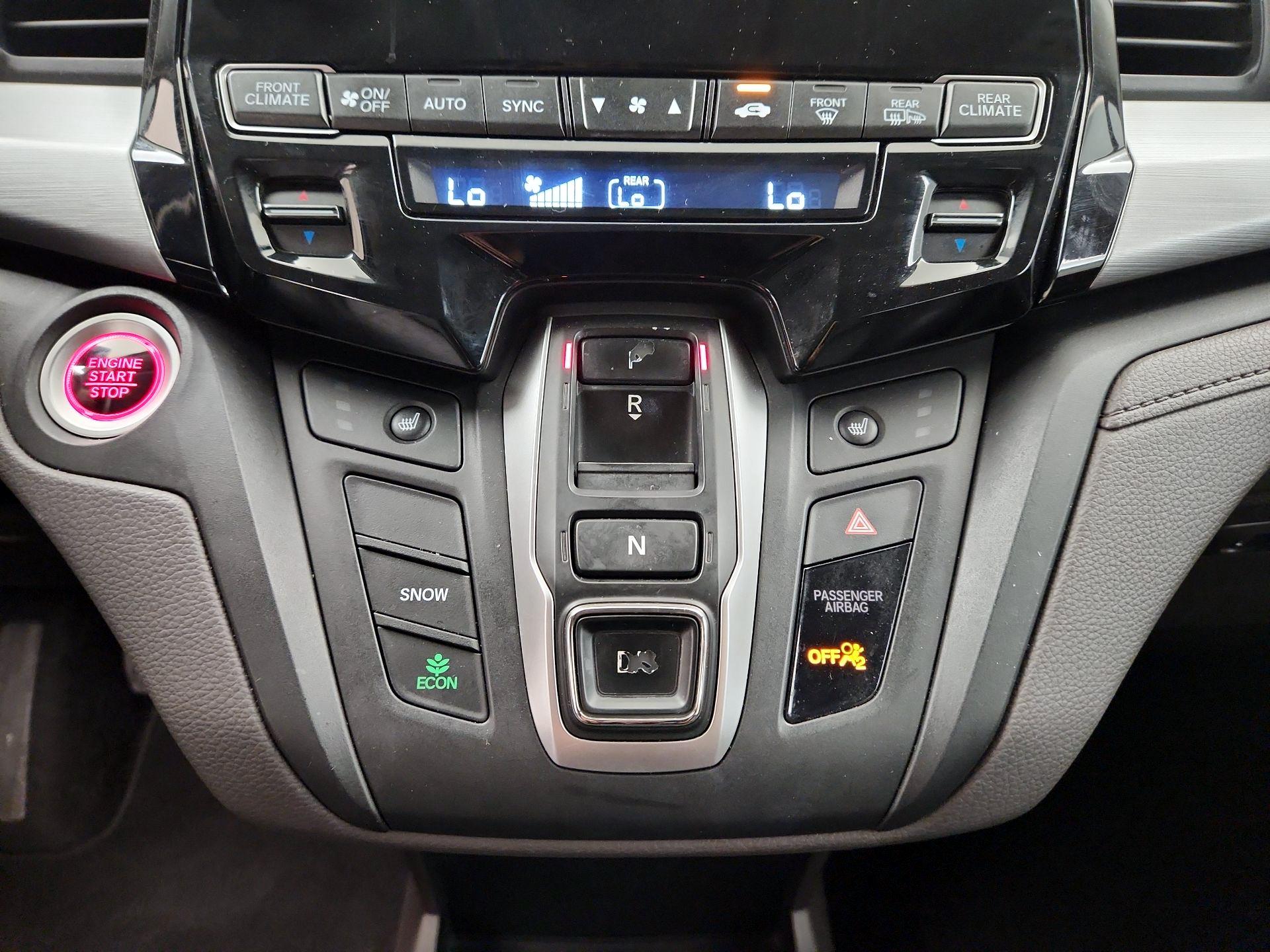 Thumbnail: 2018 Honda Odyssey - 17