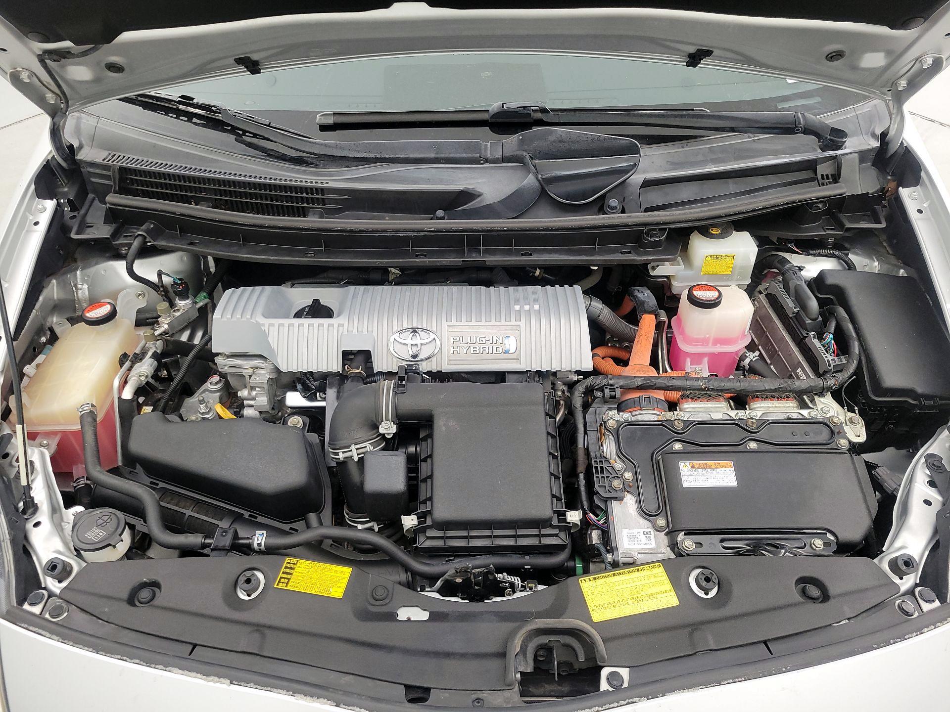 Thumbnail: 2014 Toyota Prius - 20
