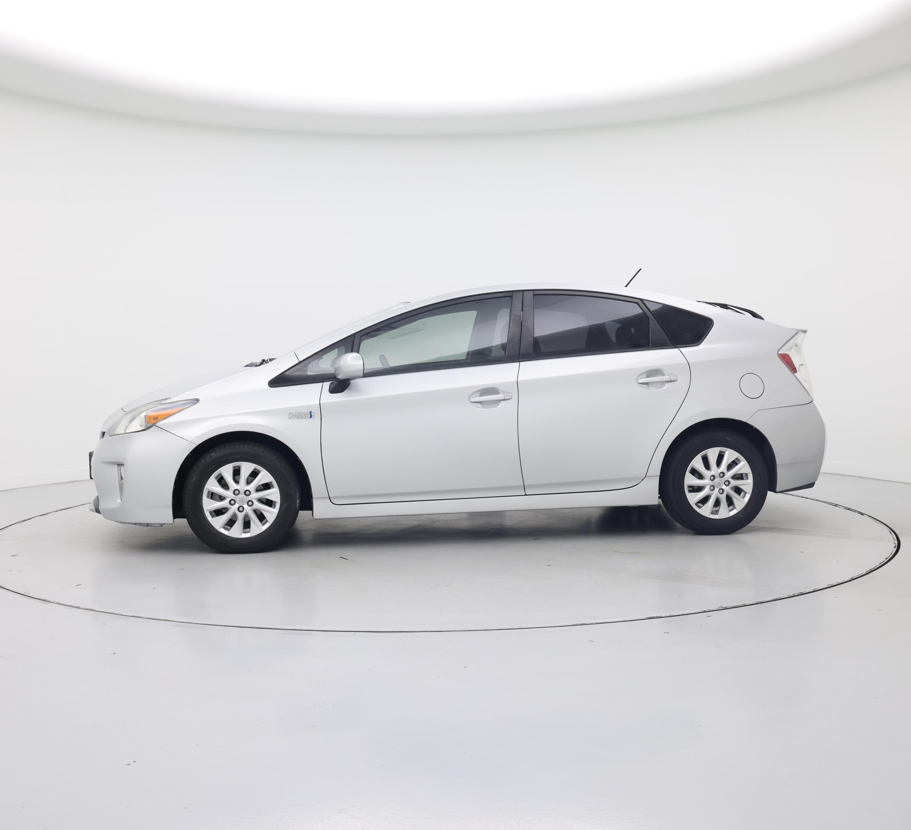 Thumbnail: 2014 Toyota Prius - 3