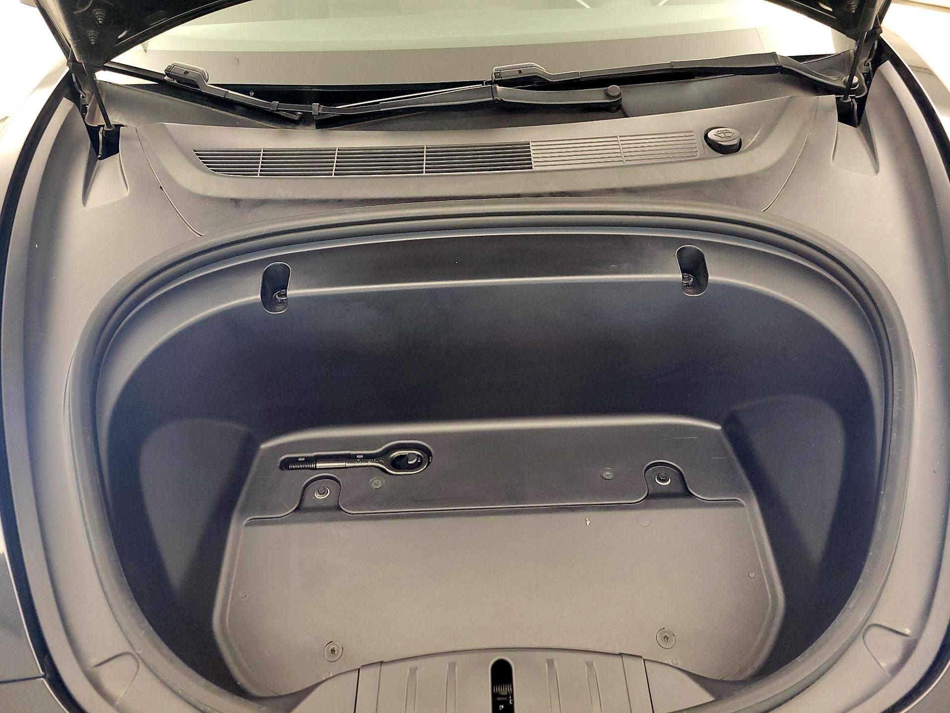 Thumbnail: 2020 Tesla Model 3 - 20