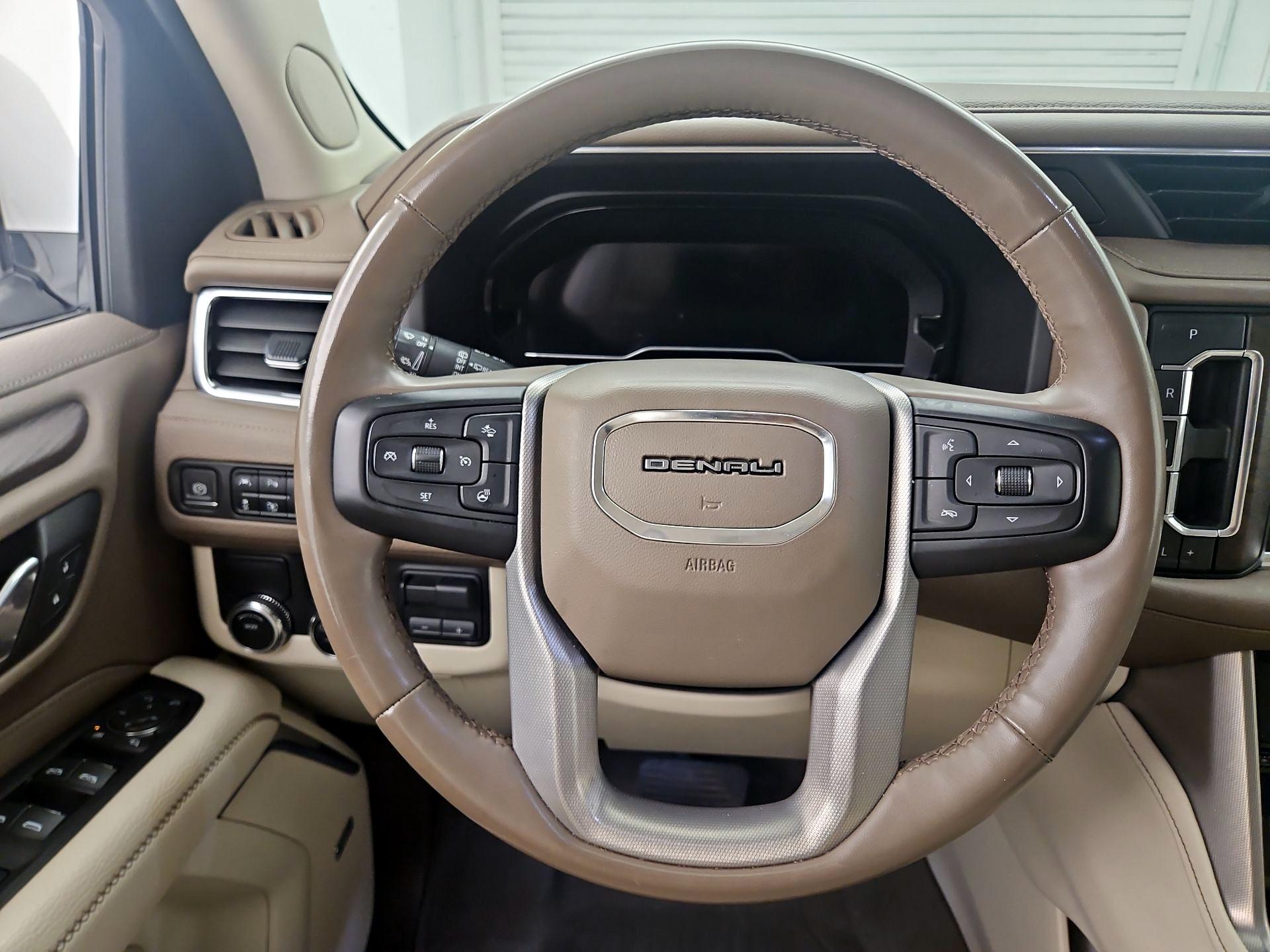 Thumbnail: 2023 GMC Yukon XL - 10