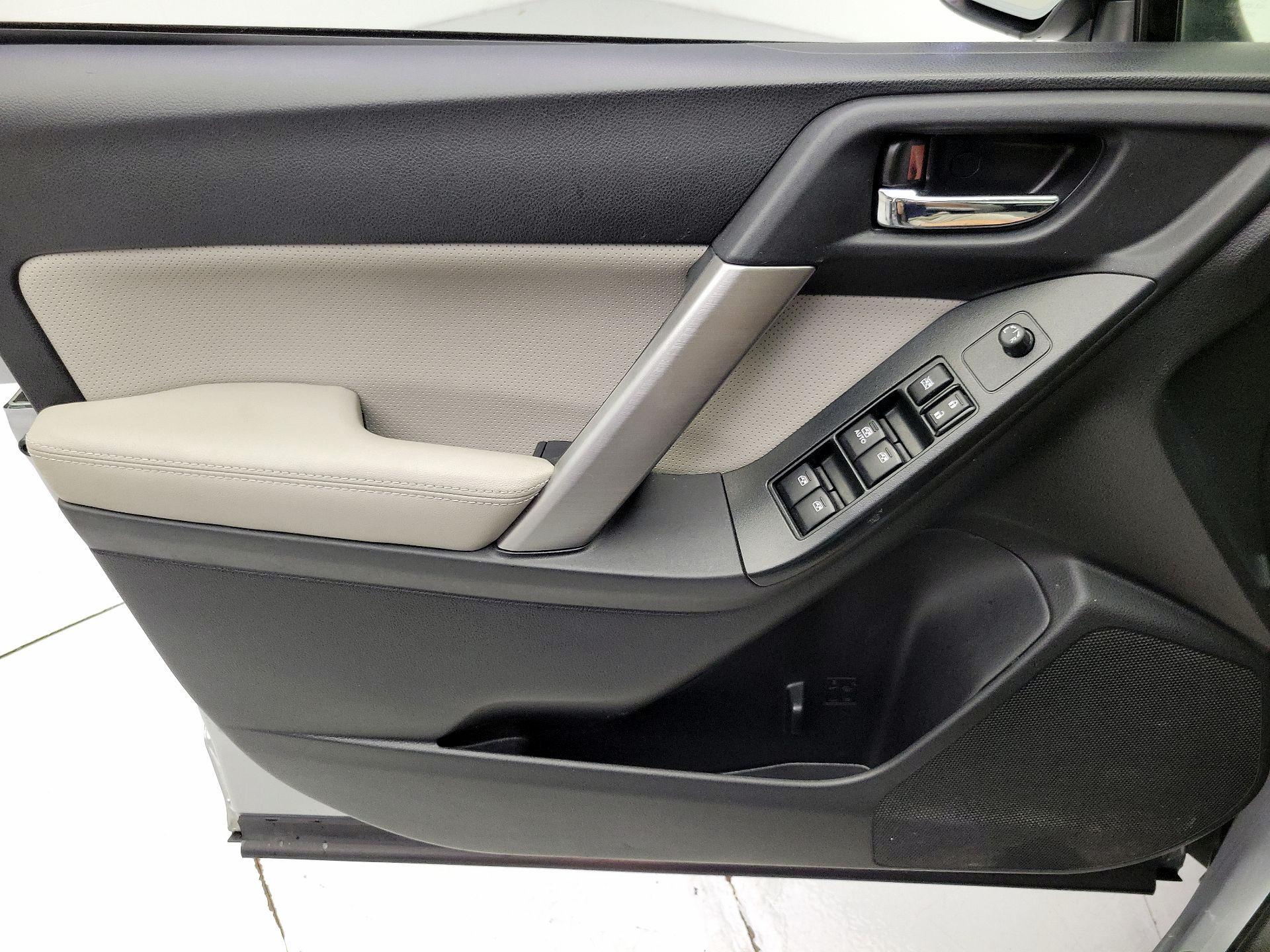 Thumbnail: 2015 Subaru Forester - 12