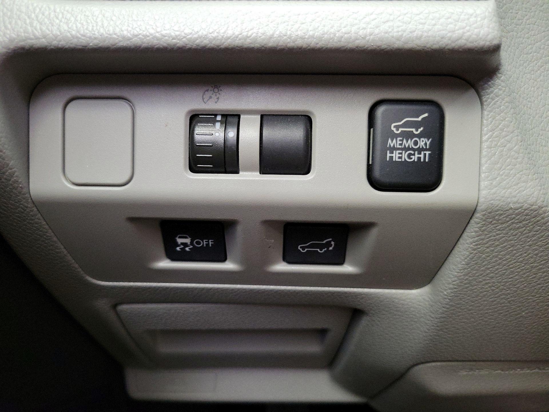 Thumbnail: 2015 Subaru Forester - 13