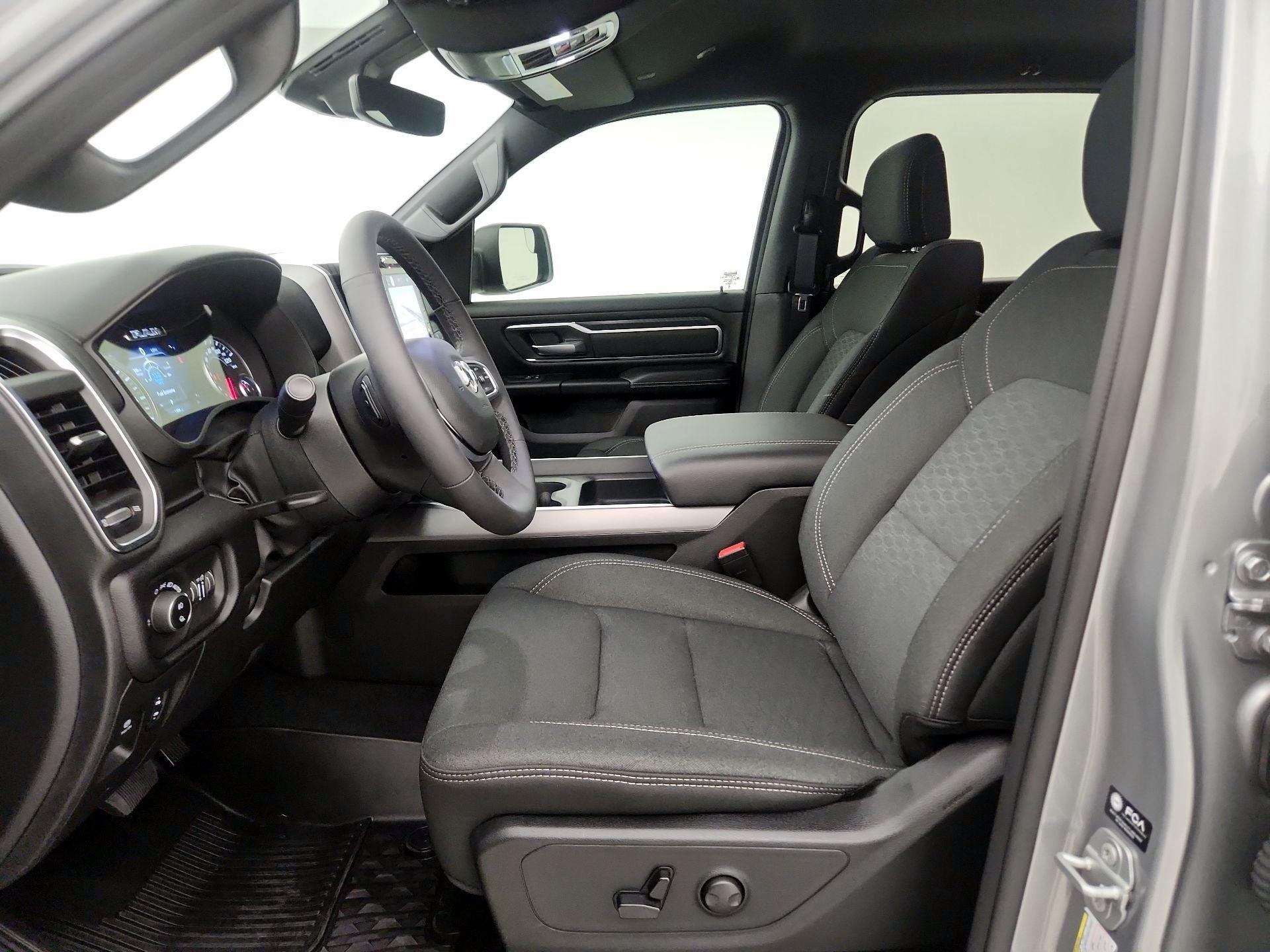 Thumbnail: 2026 RAM 1500 - 9