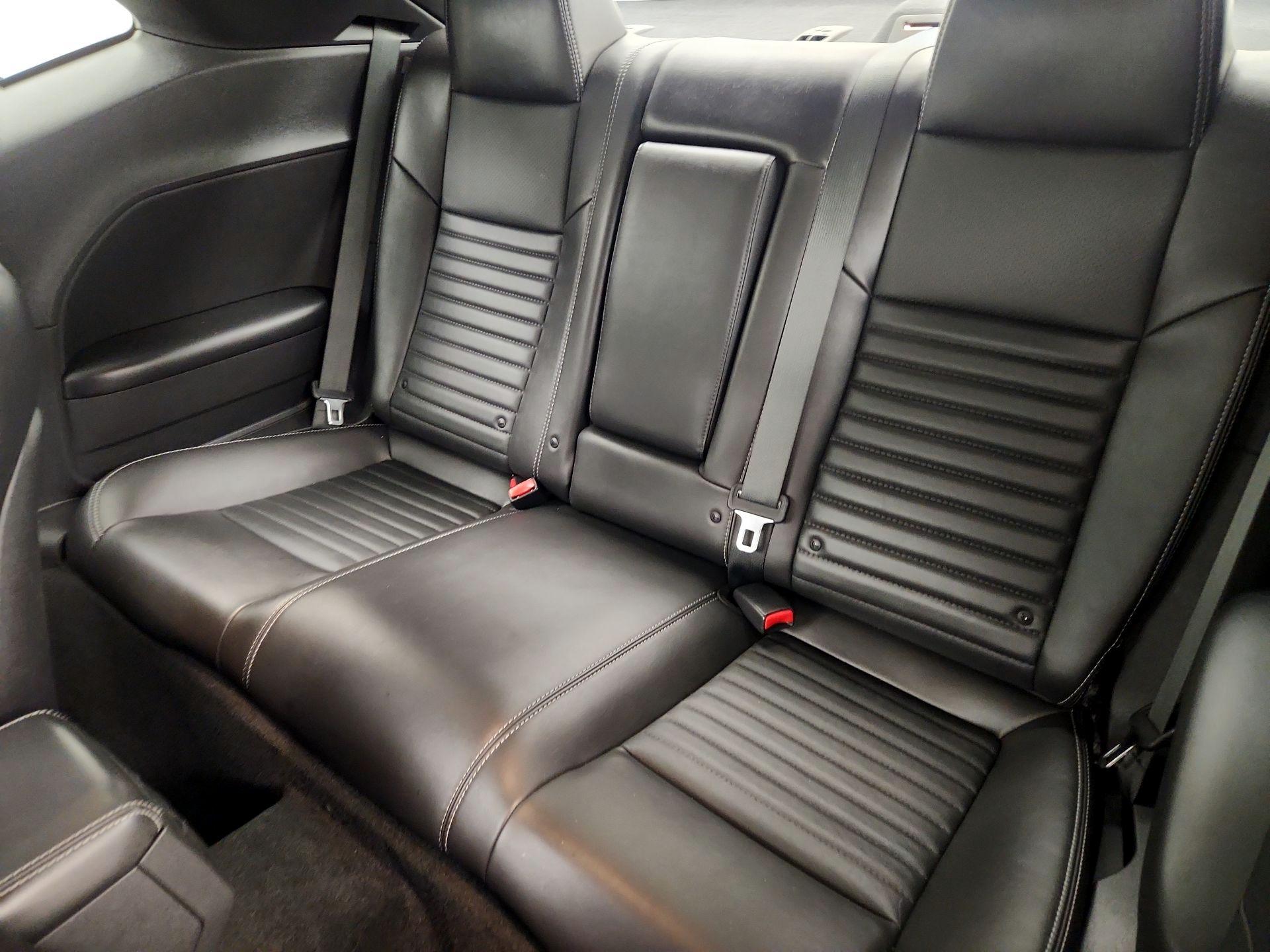 Thumbnail: 2014 Dodge Challenger - 18