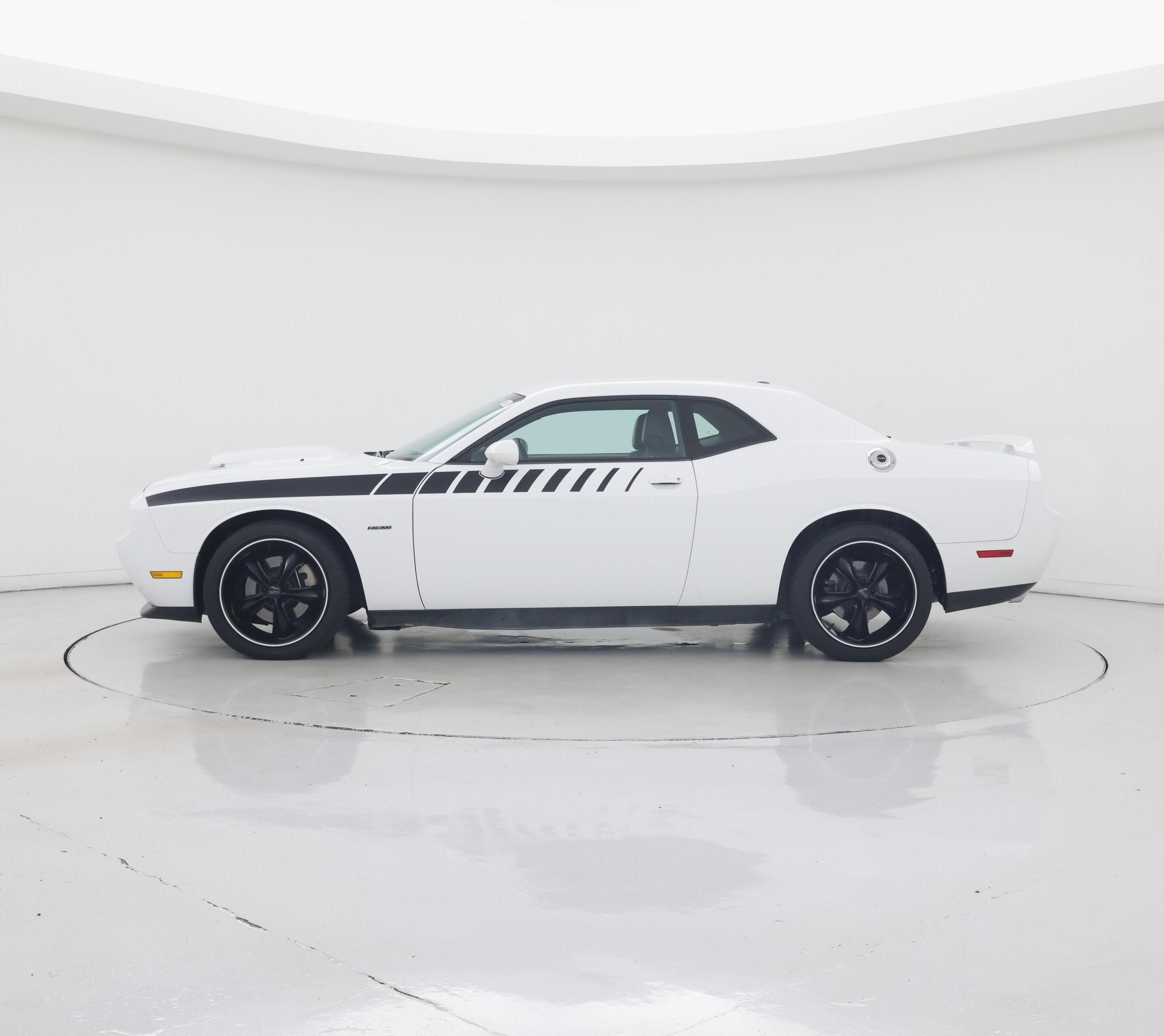 Thumbnail: 2014 Dodge Challenger - 3