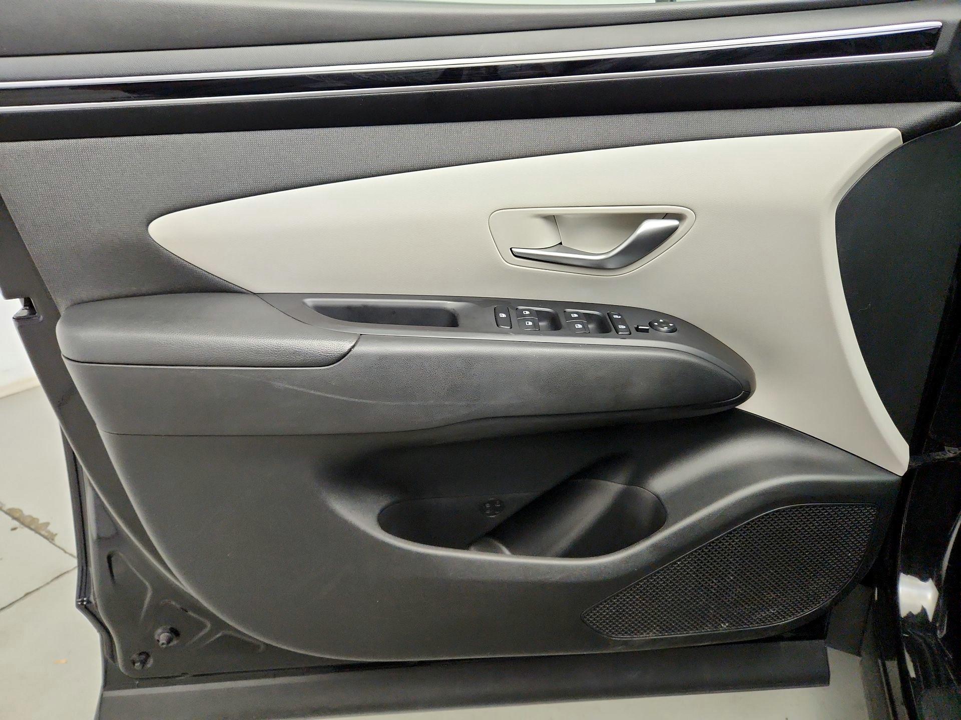 Thumbnail: 2023 Hyundai Tucson - 12
