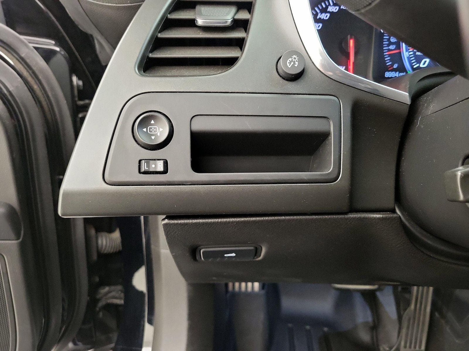 2019 Chevrolet Corvette 1LT - Photo 14